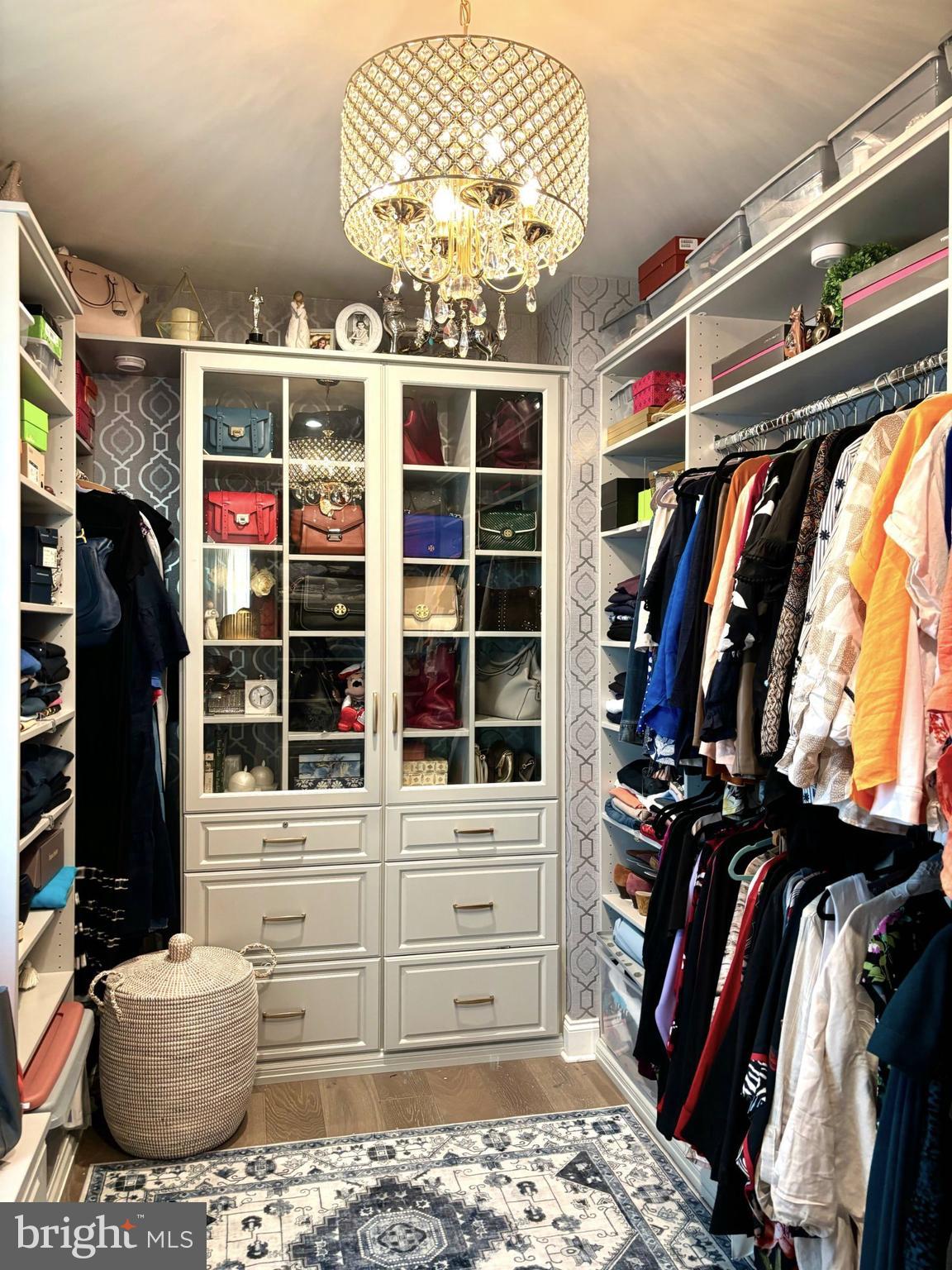 FENTONS CORNER - Residential