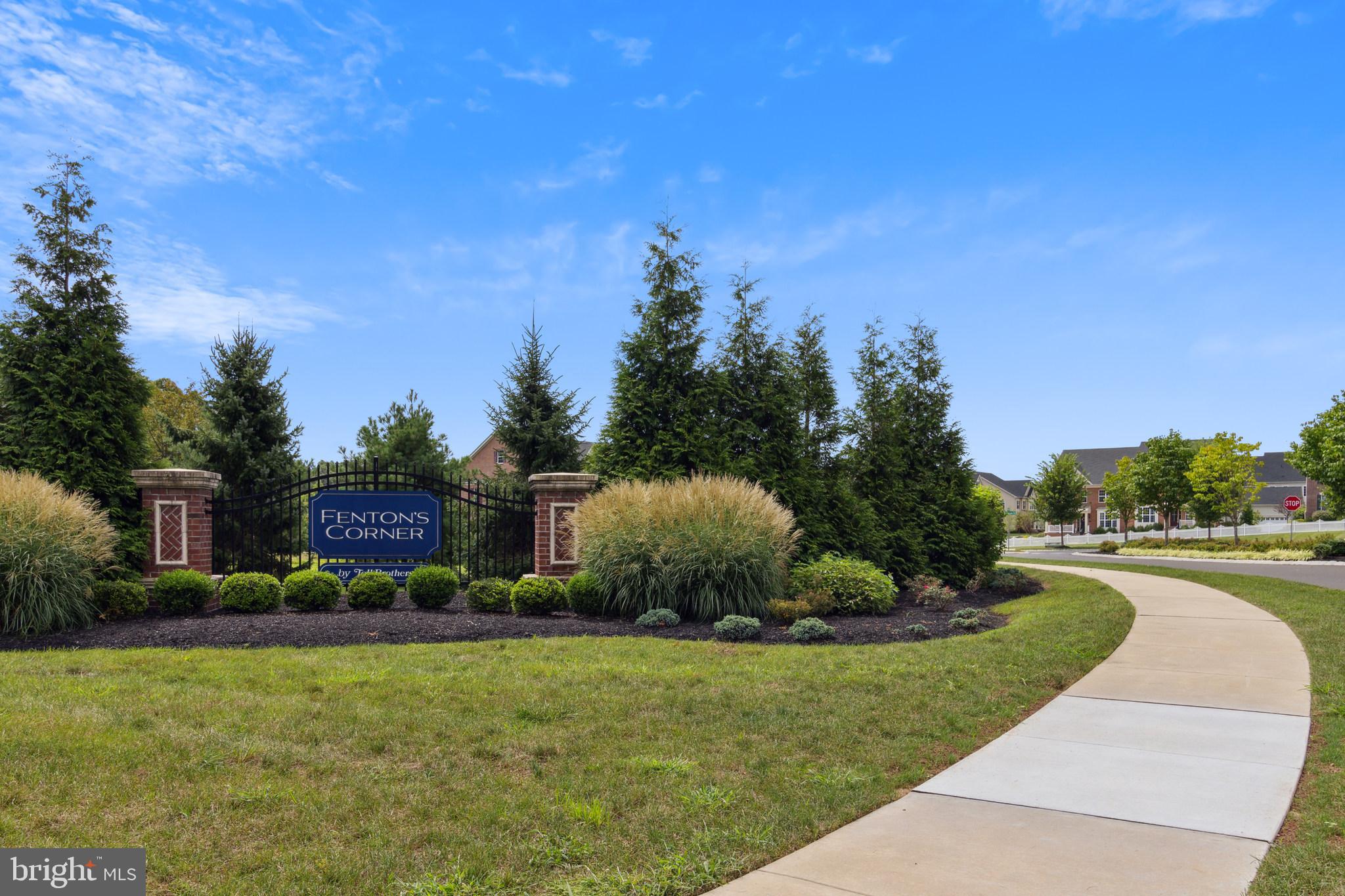 FENTONS CORNER - Residential