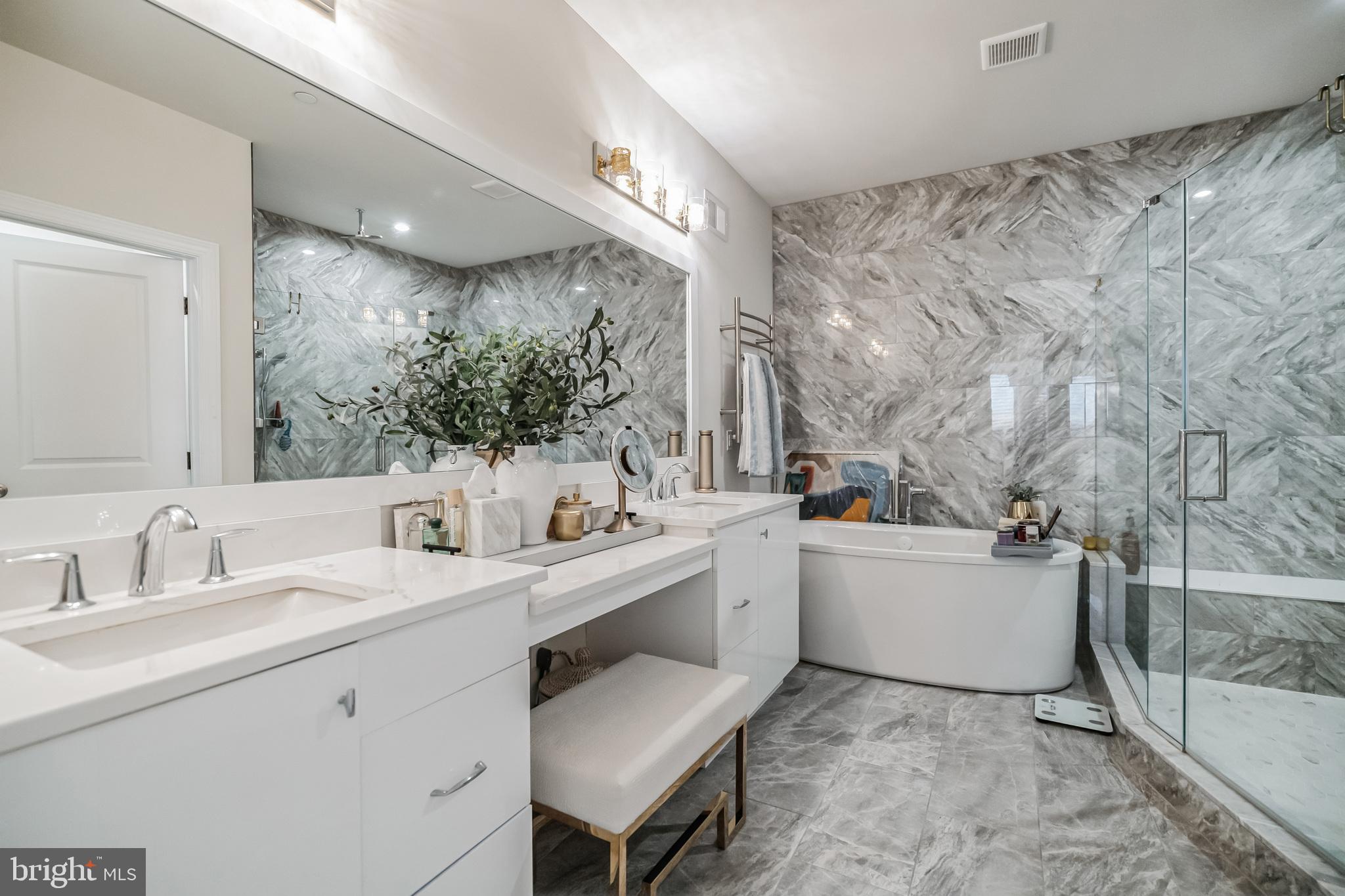 FENTONS CORNER - Residential