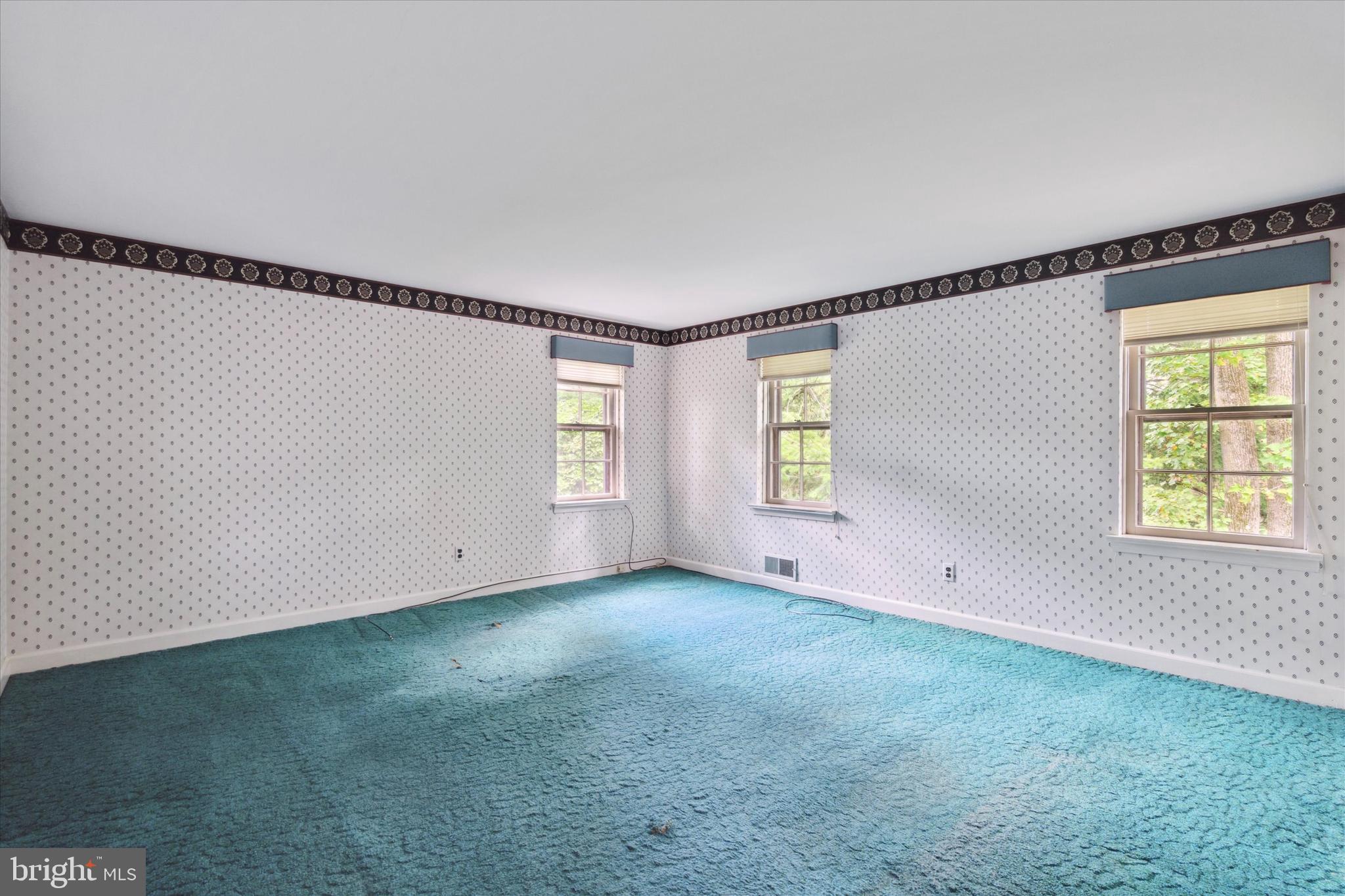 GLADWYNE - Residential