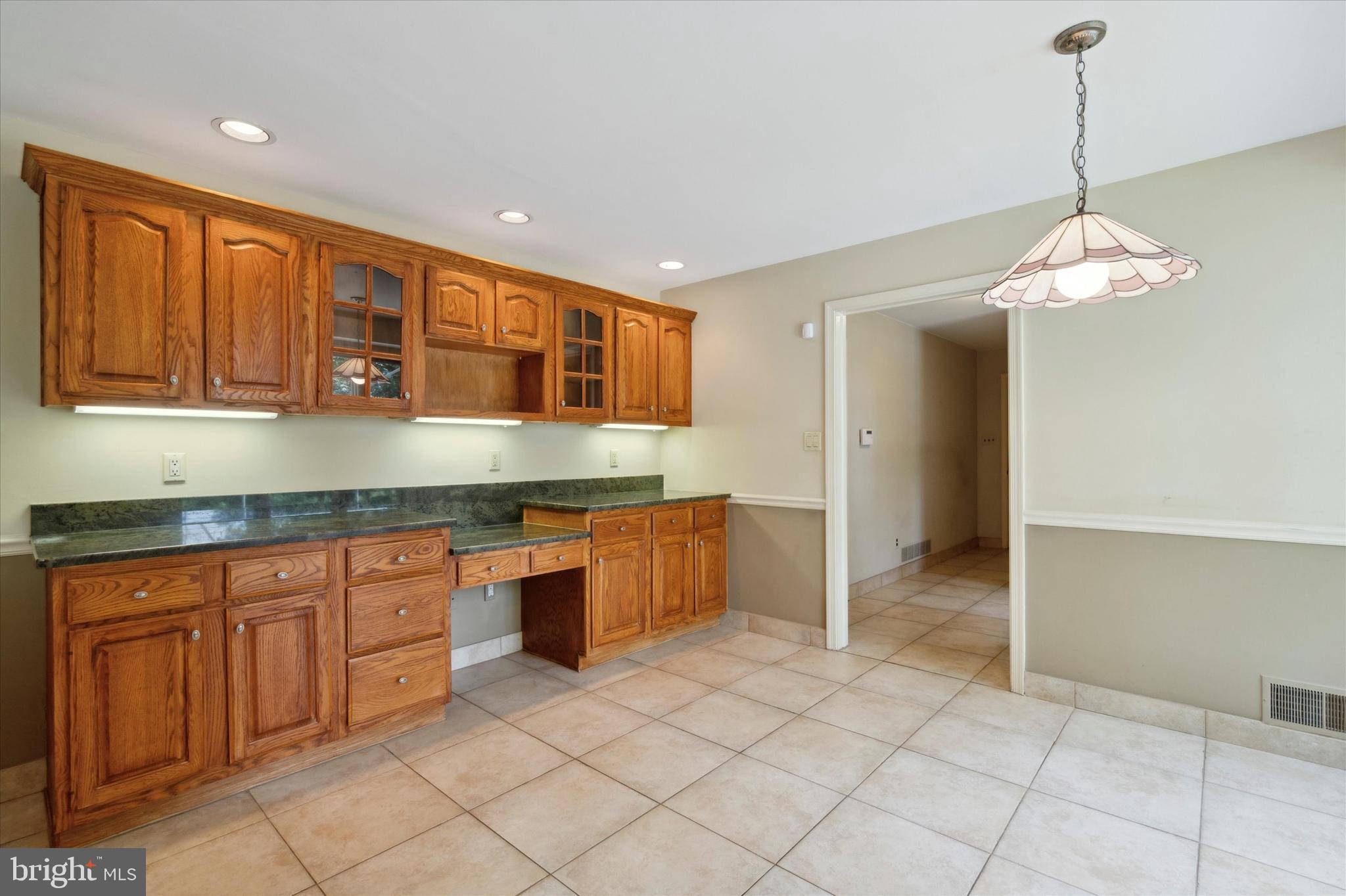 GLADWYNE - Residential