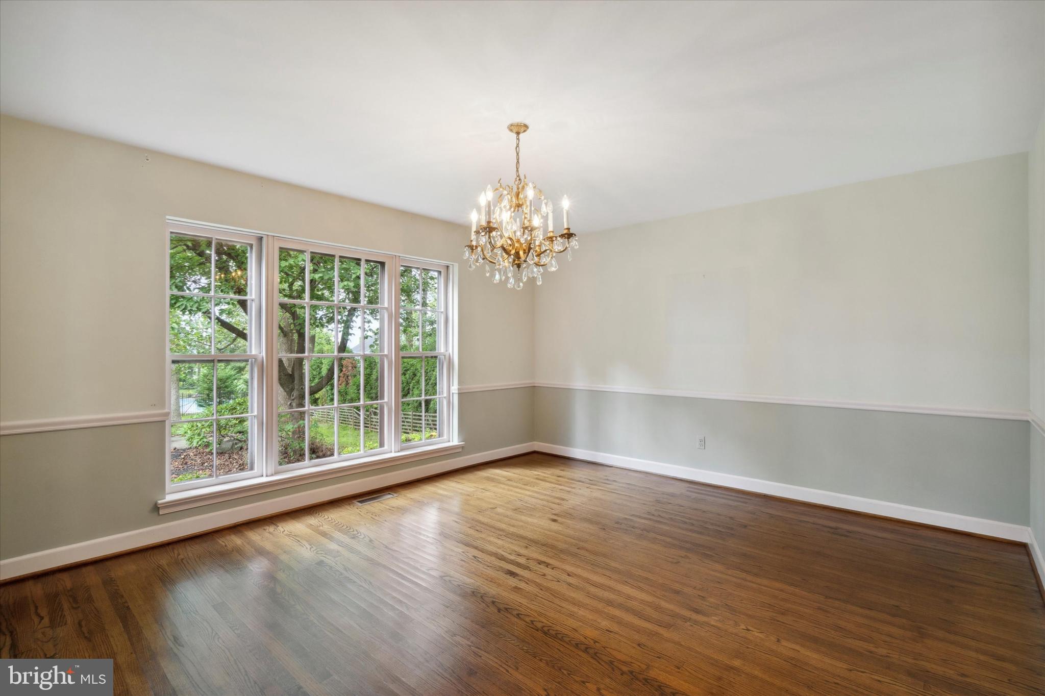 GLADWYNE - Residential