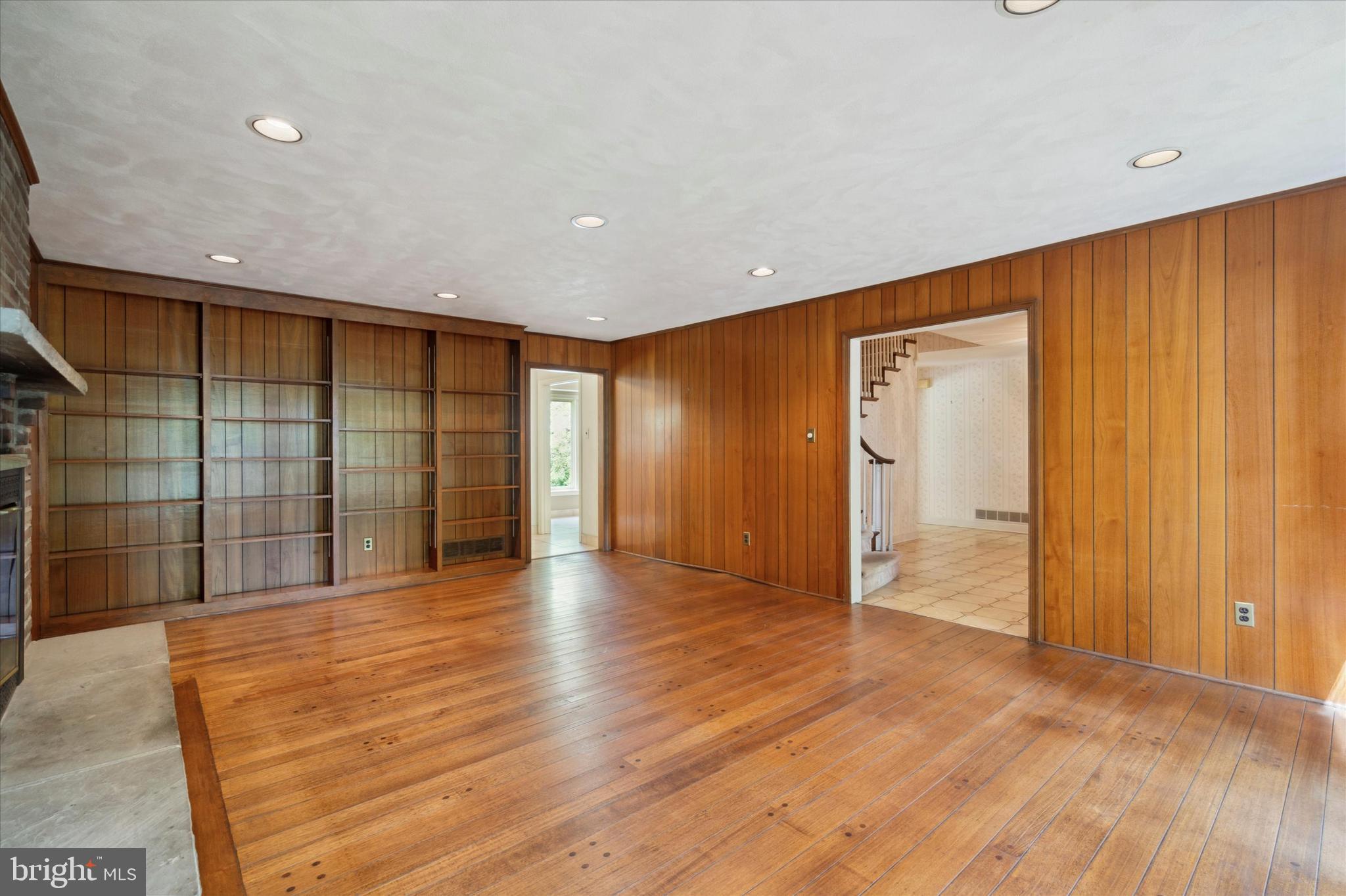 GLADWYNE - Residential