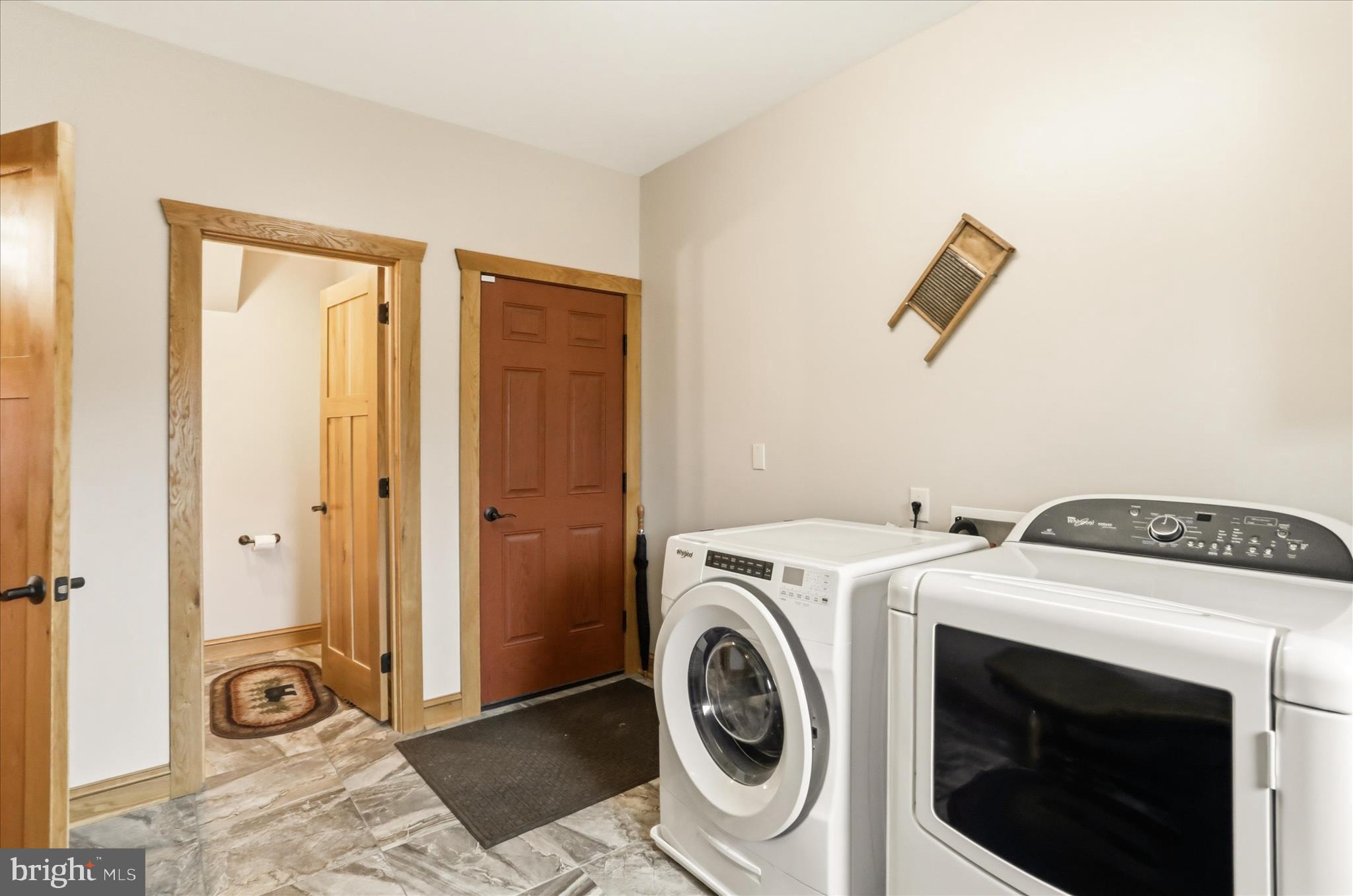 OAKPOINTE - Residential