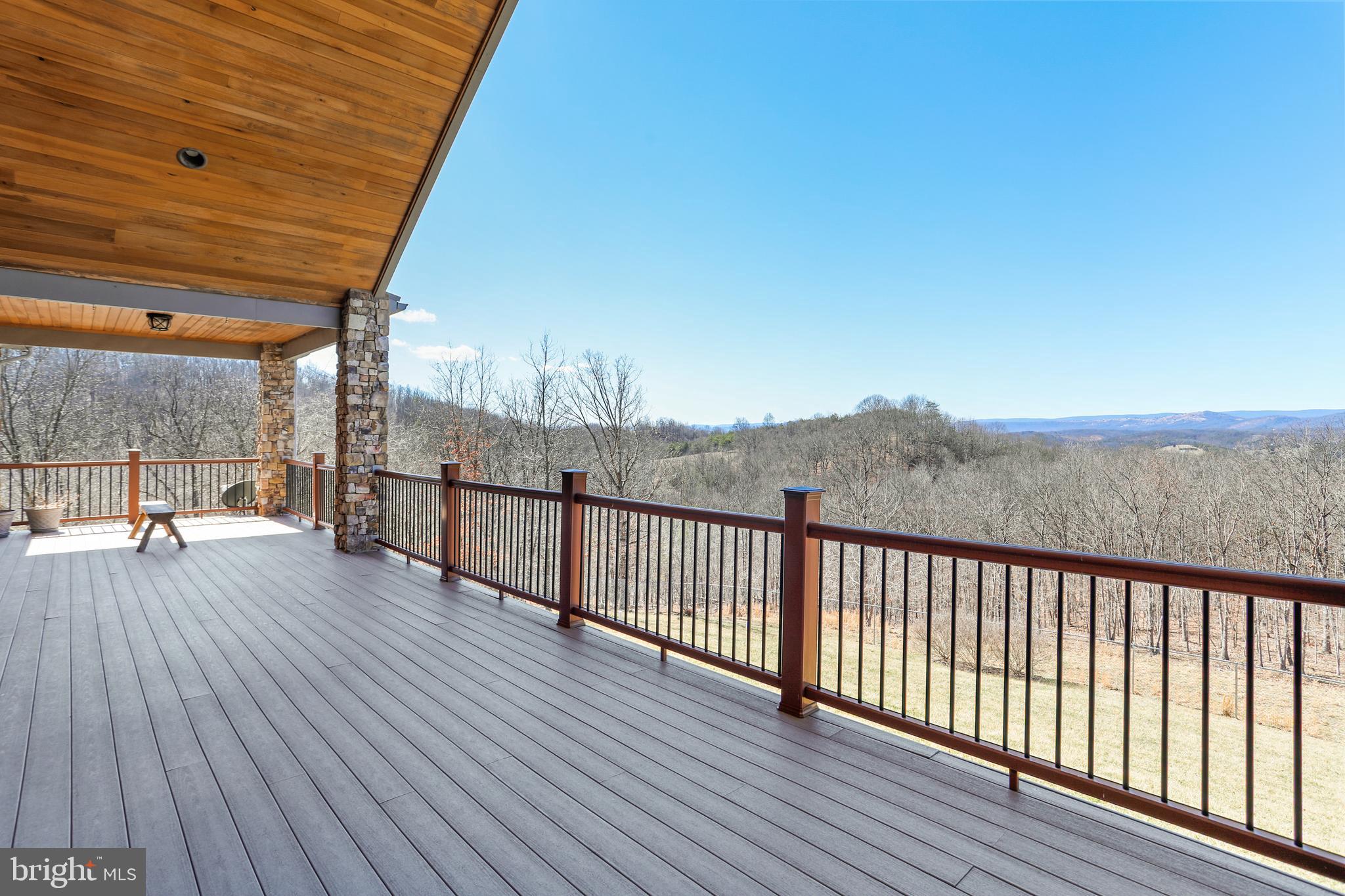 OAKPOINTE - Residential