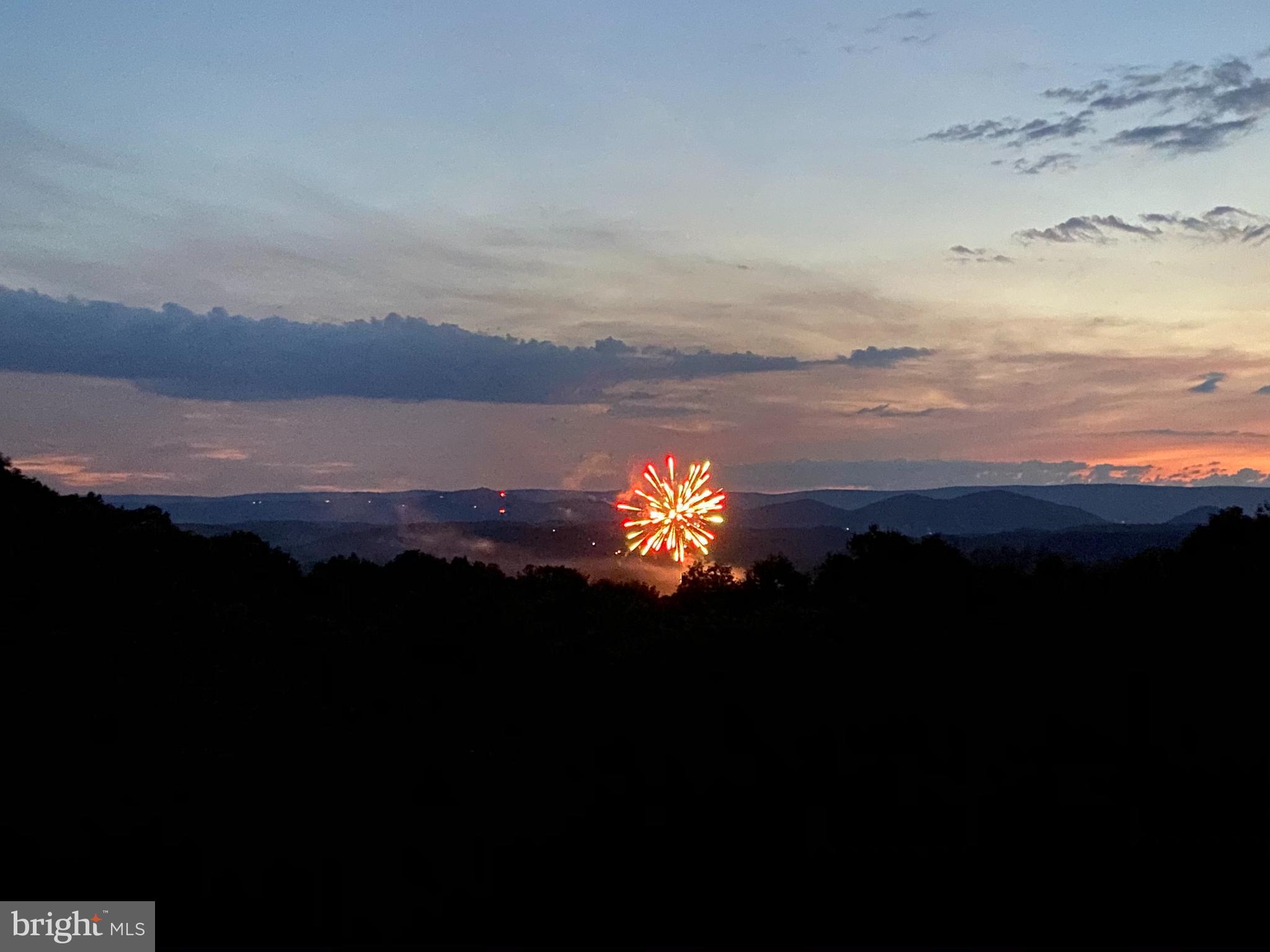 OAKPOINTE - Residential