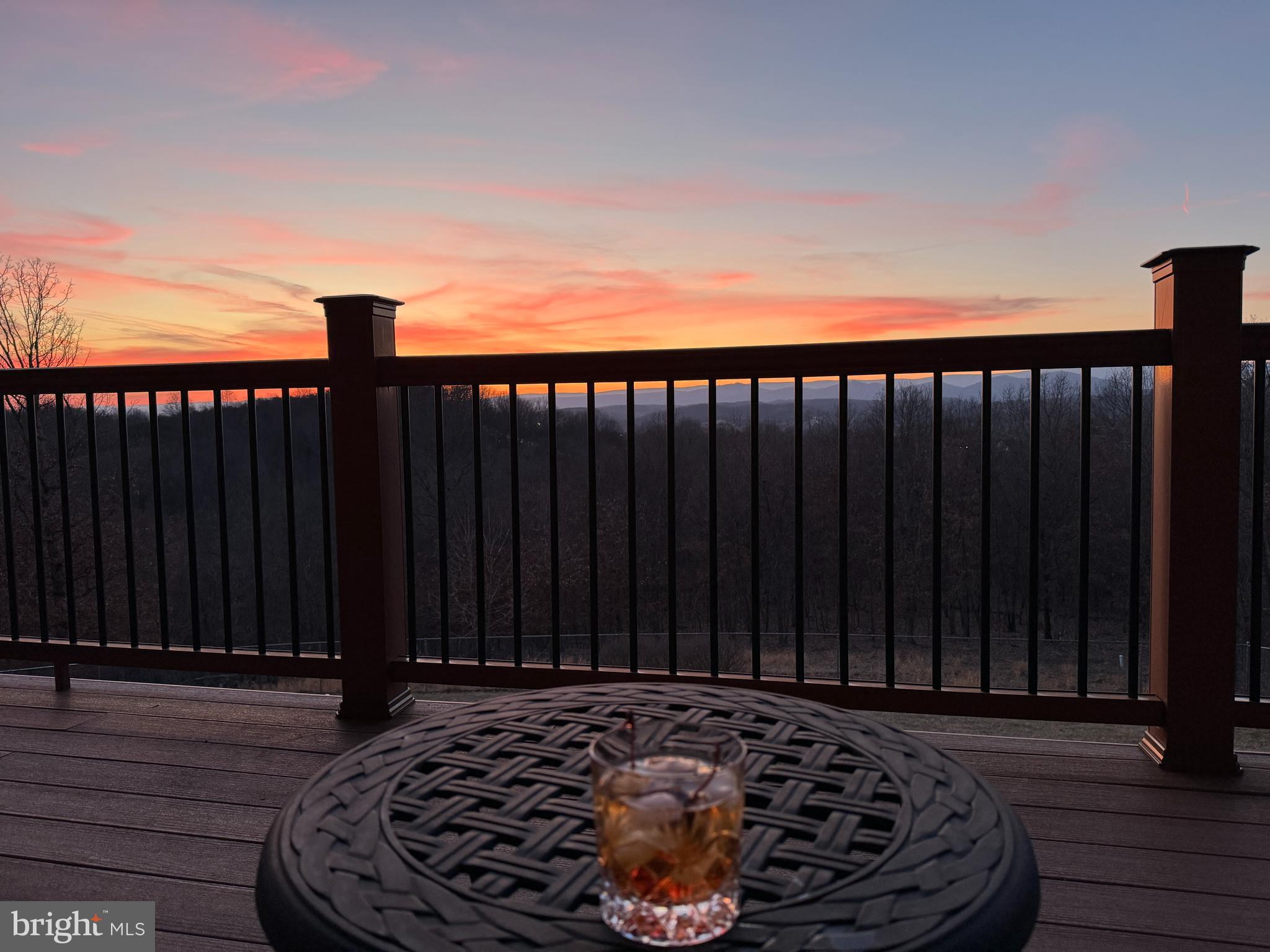 OAKPOINTE - Residential