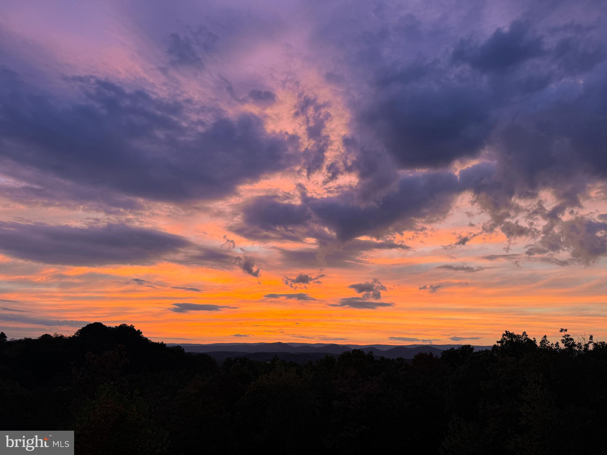 OAKPOINTE - Residential