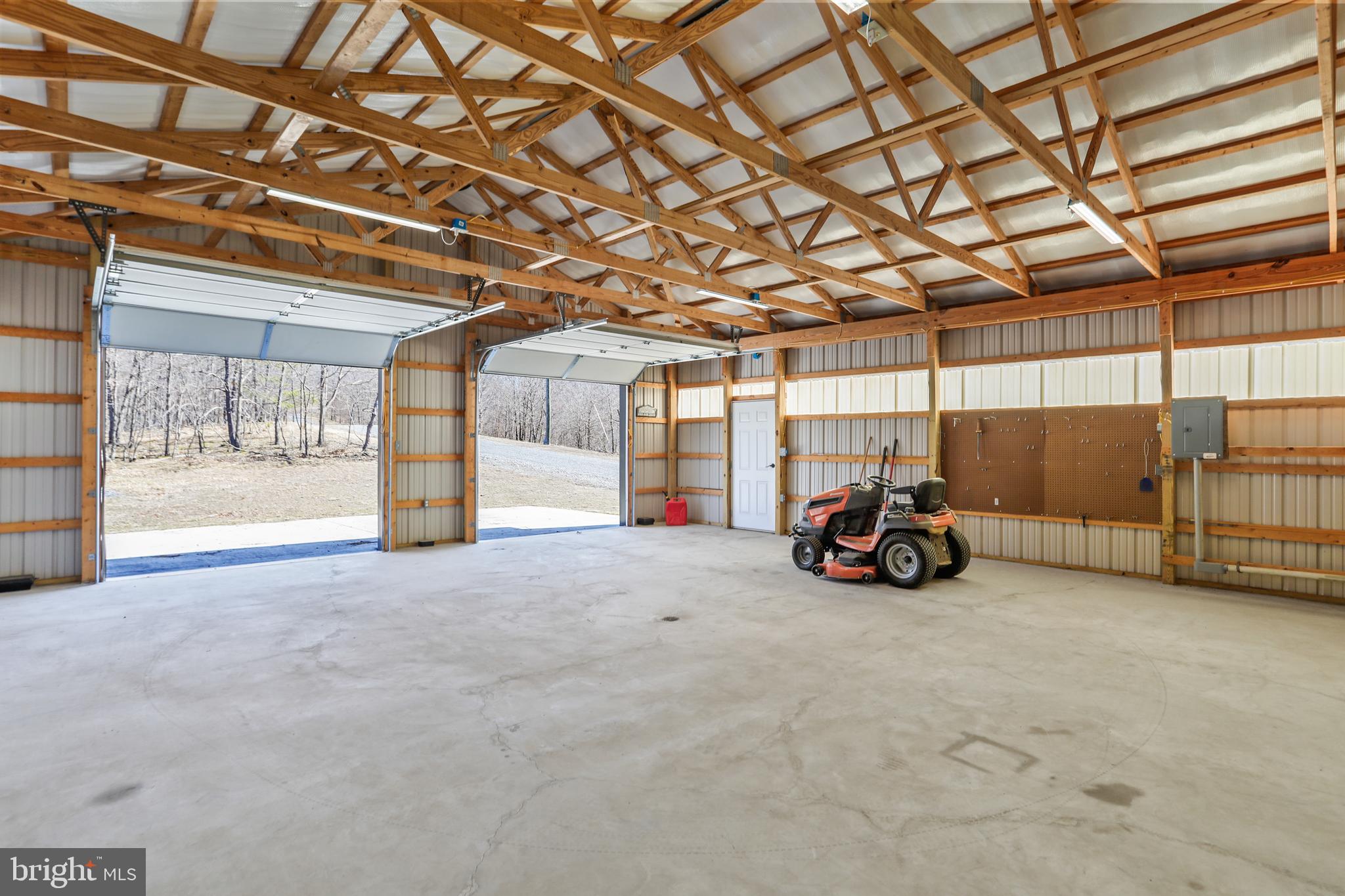 OAKPOINTE - Residential