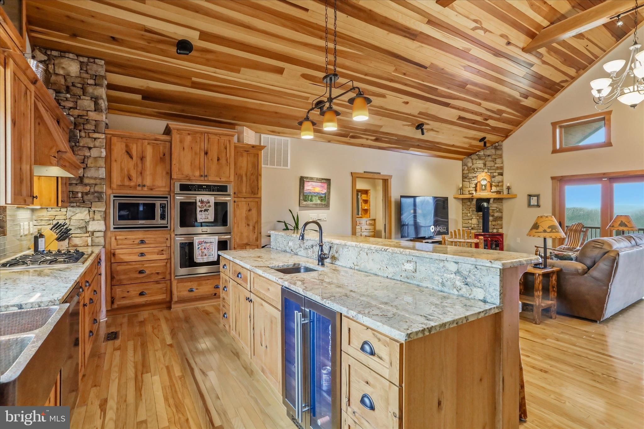 OAKPOINTE - Residential