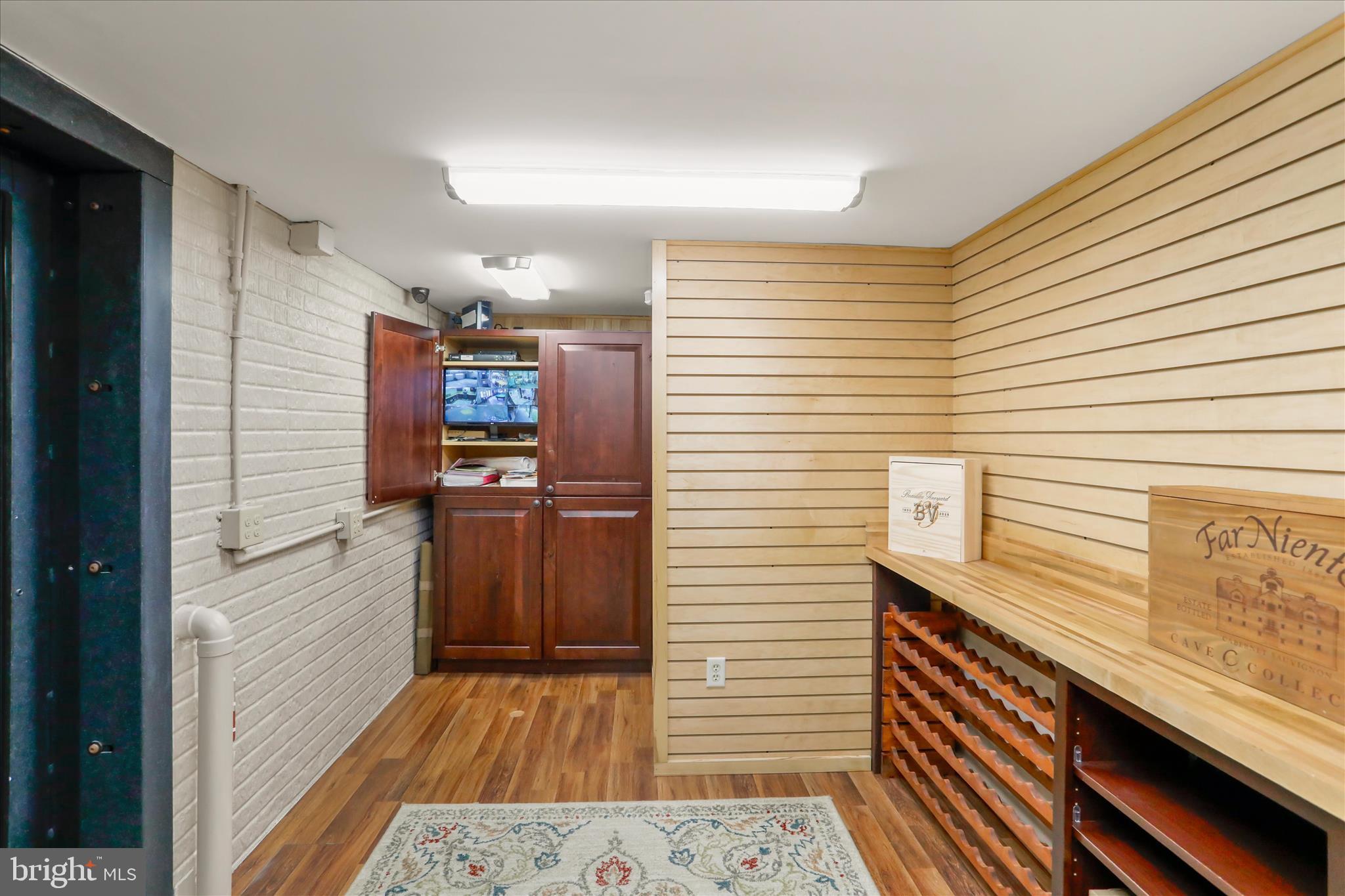 OAKPOINTE - Residential