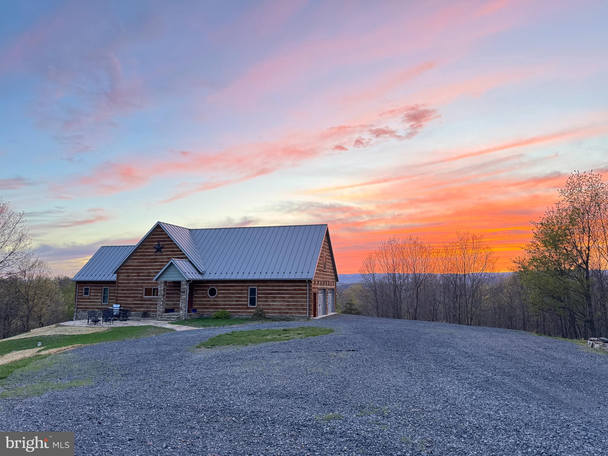 OAKPOINTE - Residential