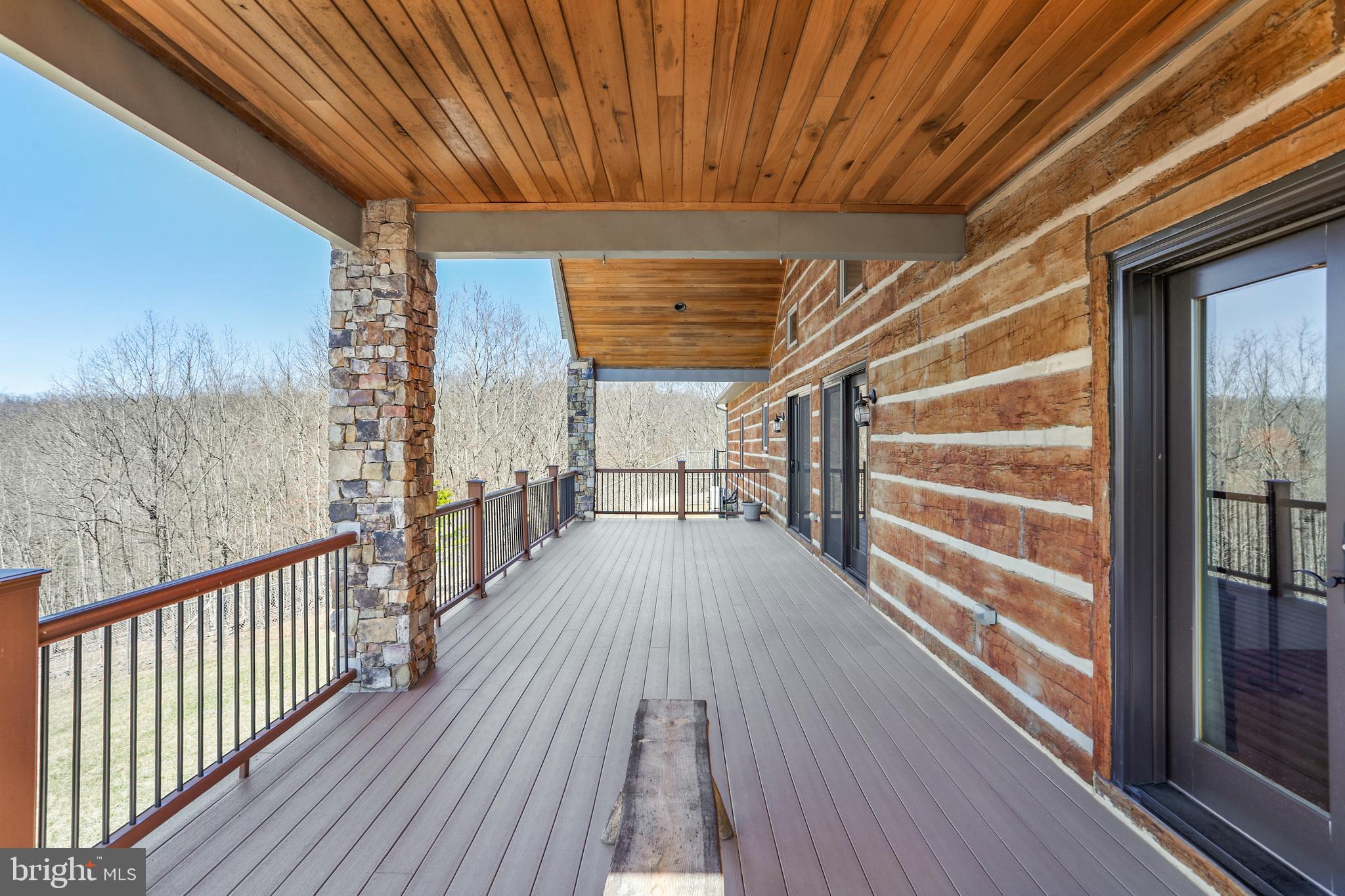 OAKPOINTE - Residential