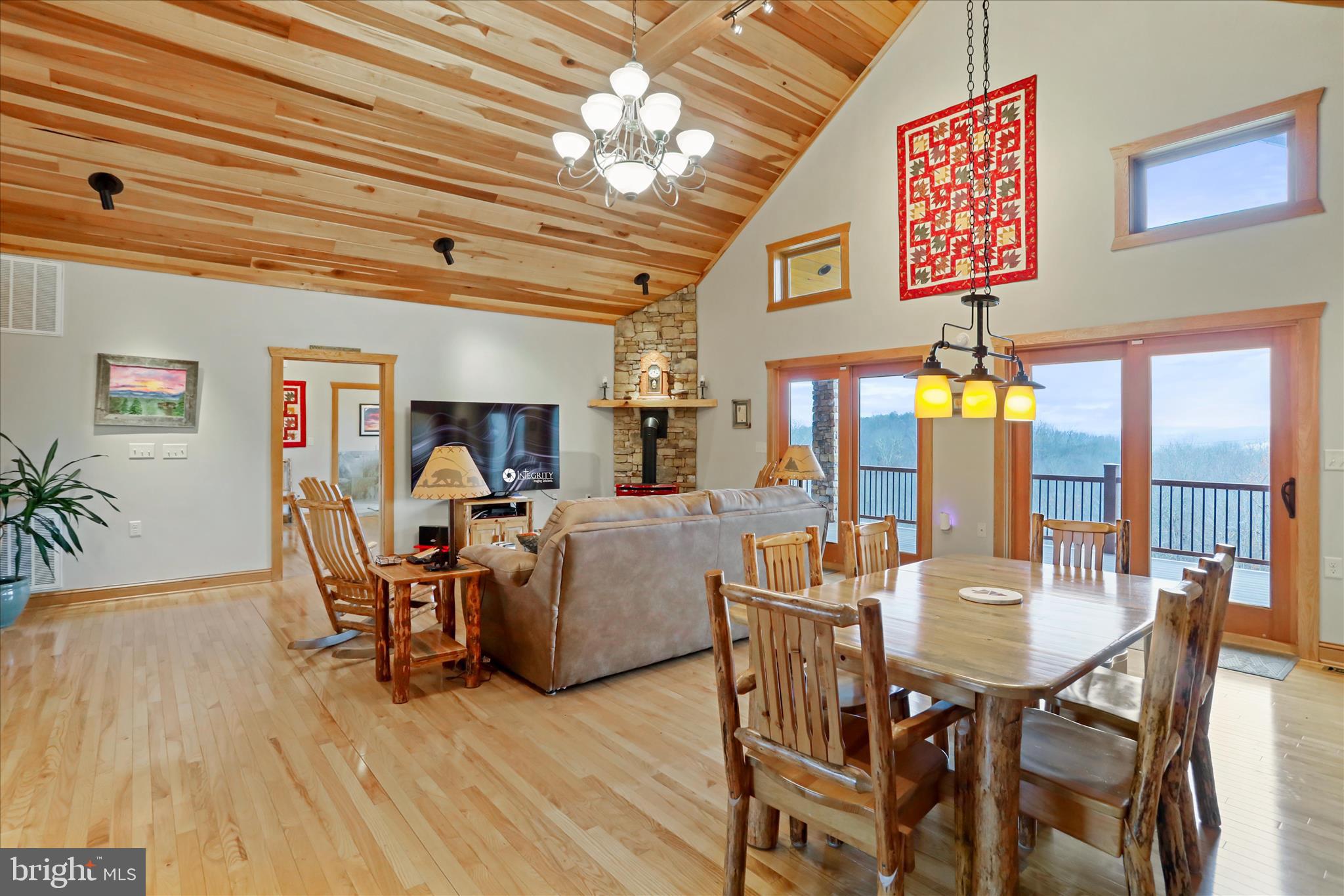 OAKPOINTE - Residential