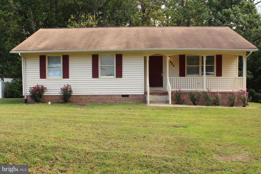 Photo of 423 Laurel Avenue, FREDERICKSBURG, VA 22408 (MLS # VASP2037102)