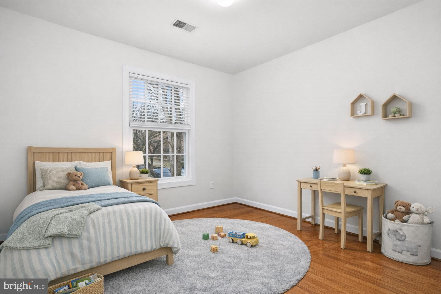 POTOMAC CHASE - Residential