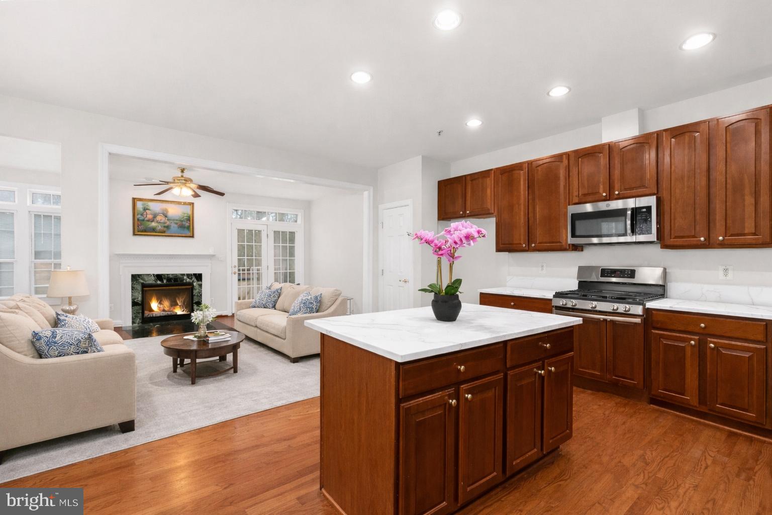 POTOMAC CHASE - Residential