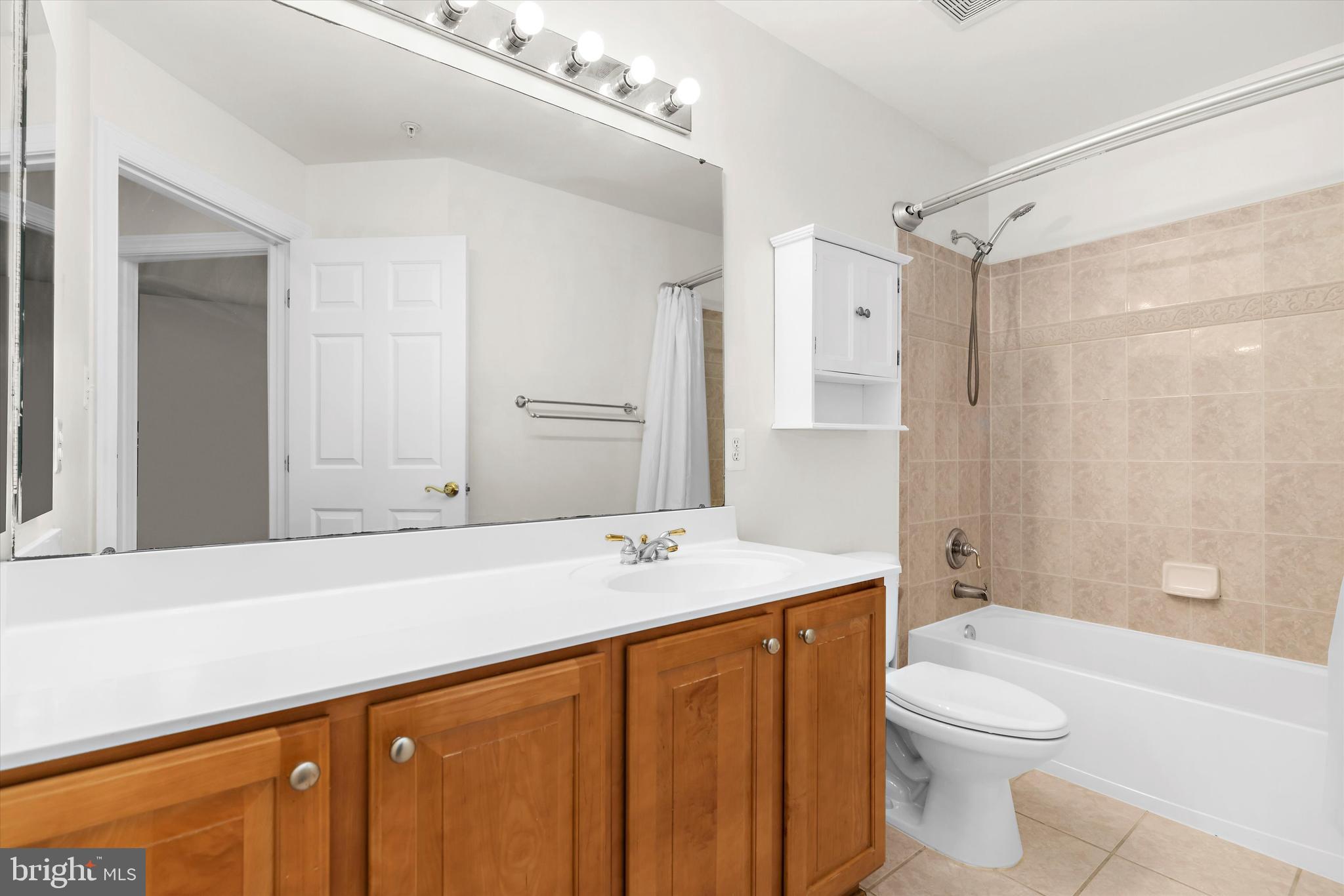 POTOMAC CHASE - Residential