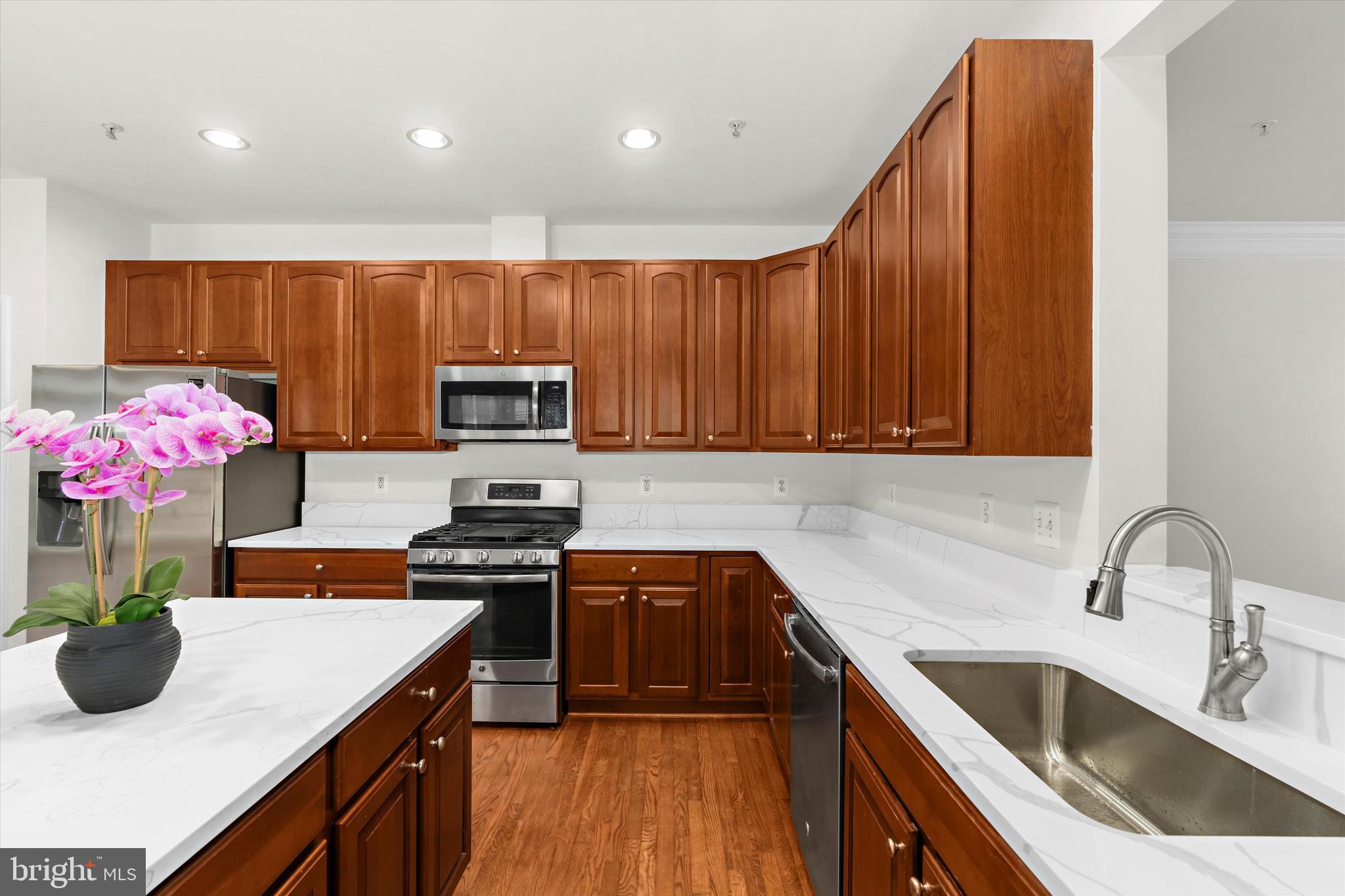 POTOMAC CHASE - Residential