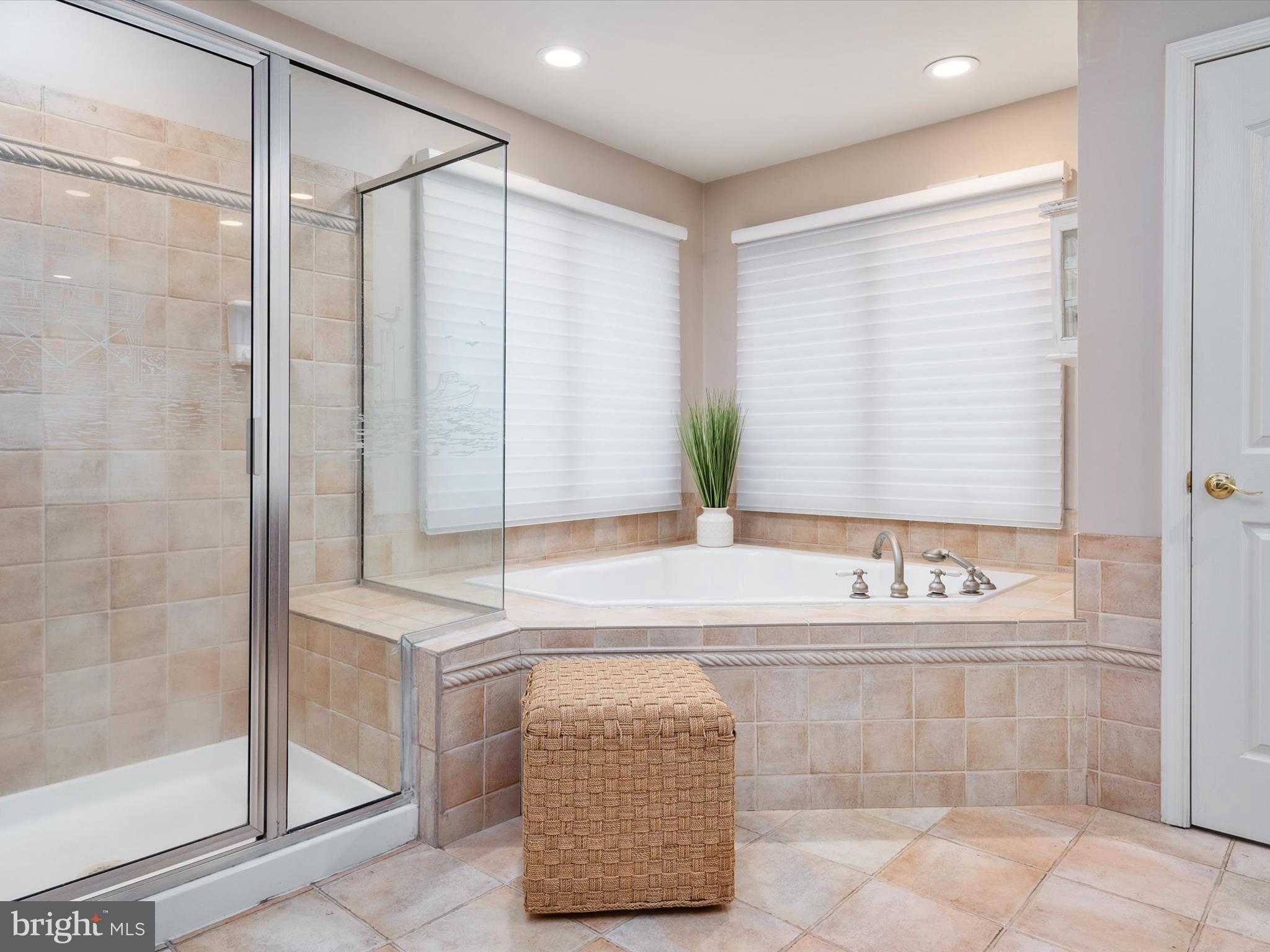 NORTH SHORE - Residential