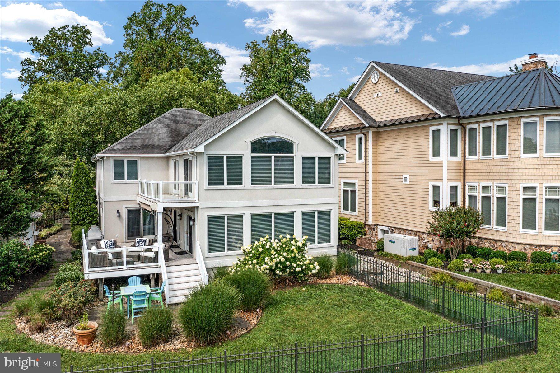 NORTH SHORE - Residential