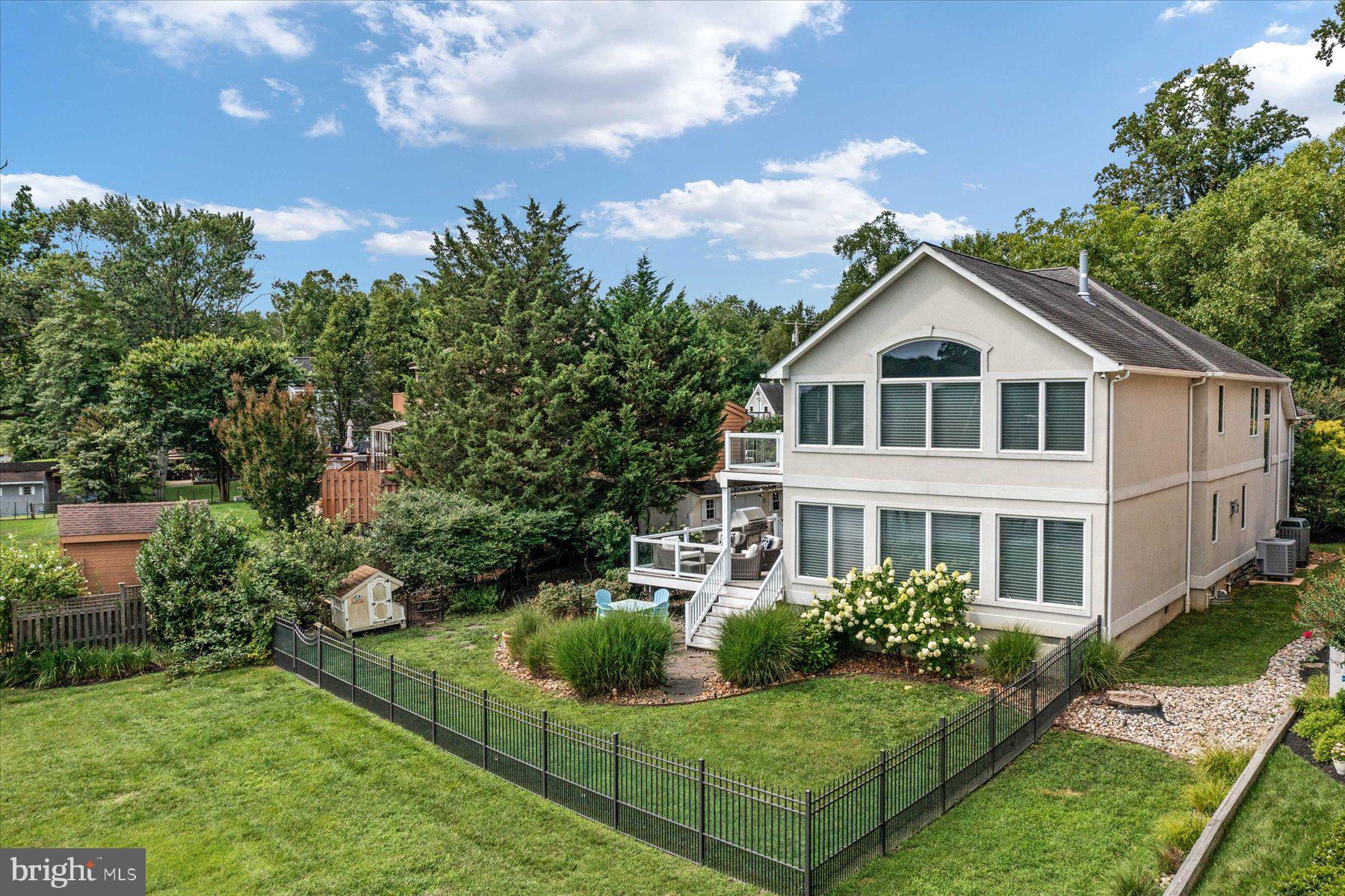 NORTH SHORE - Residential