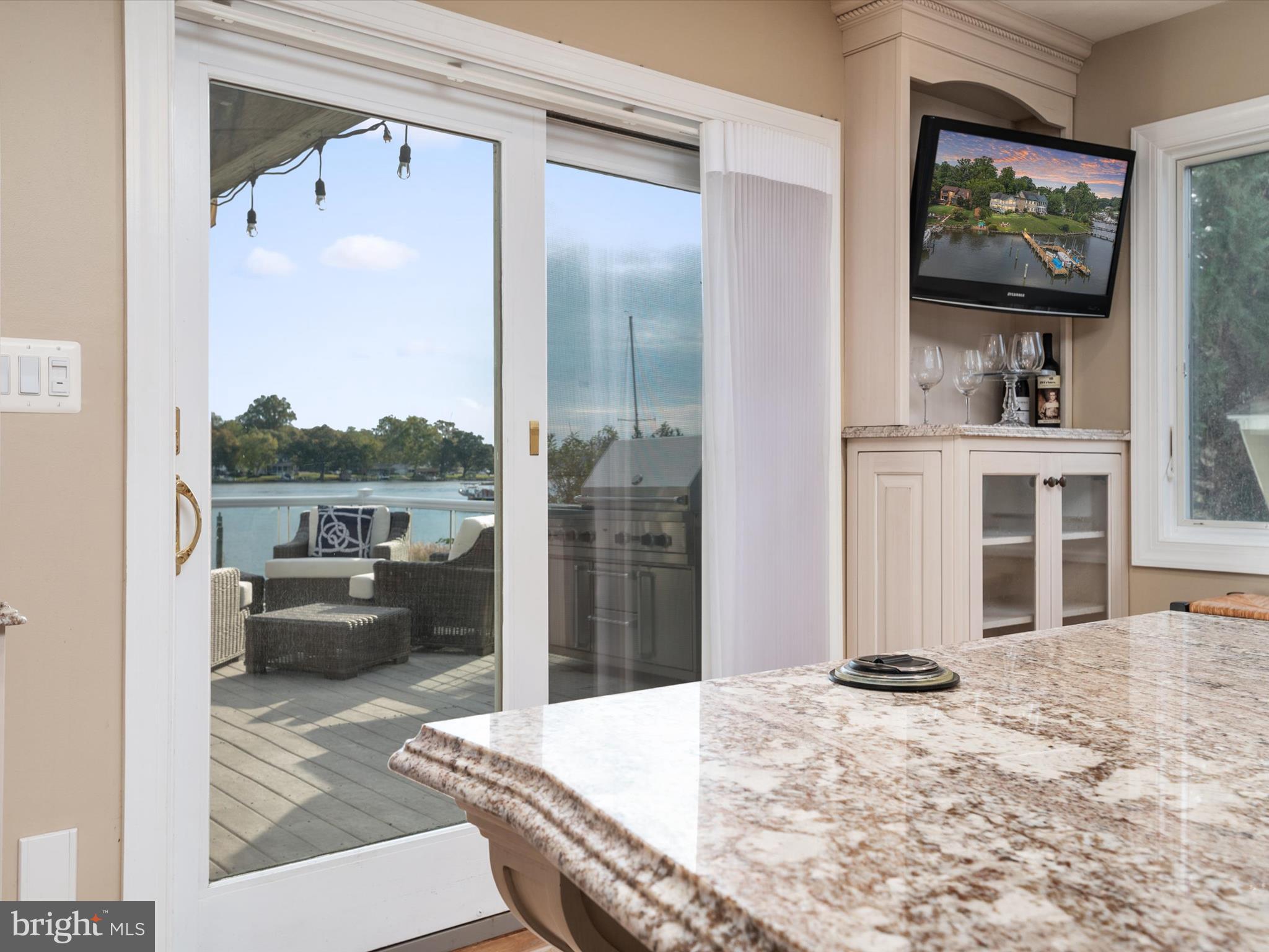 NORTH SHORE - Residential