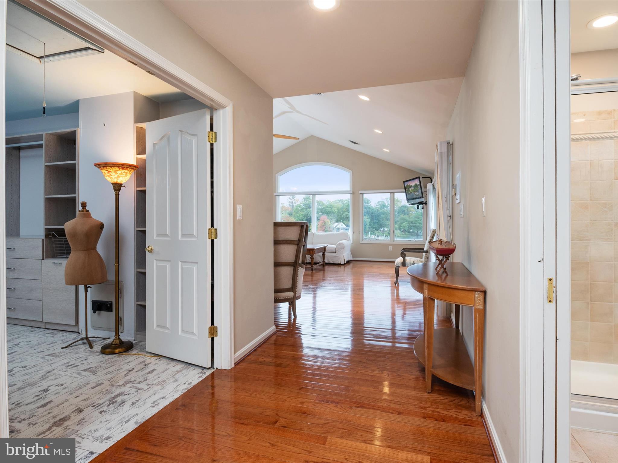 NORTH SHORE - Residential