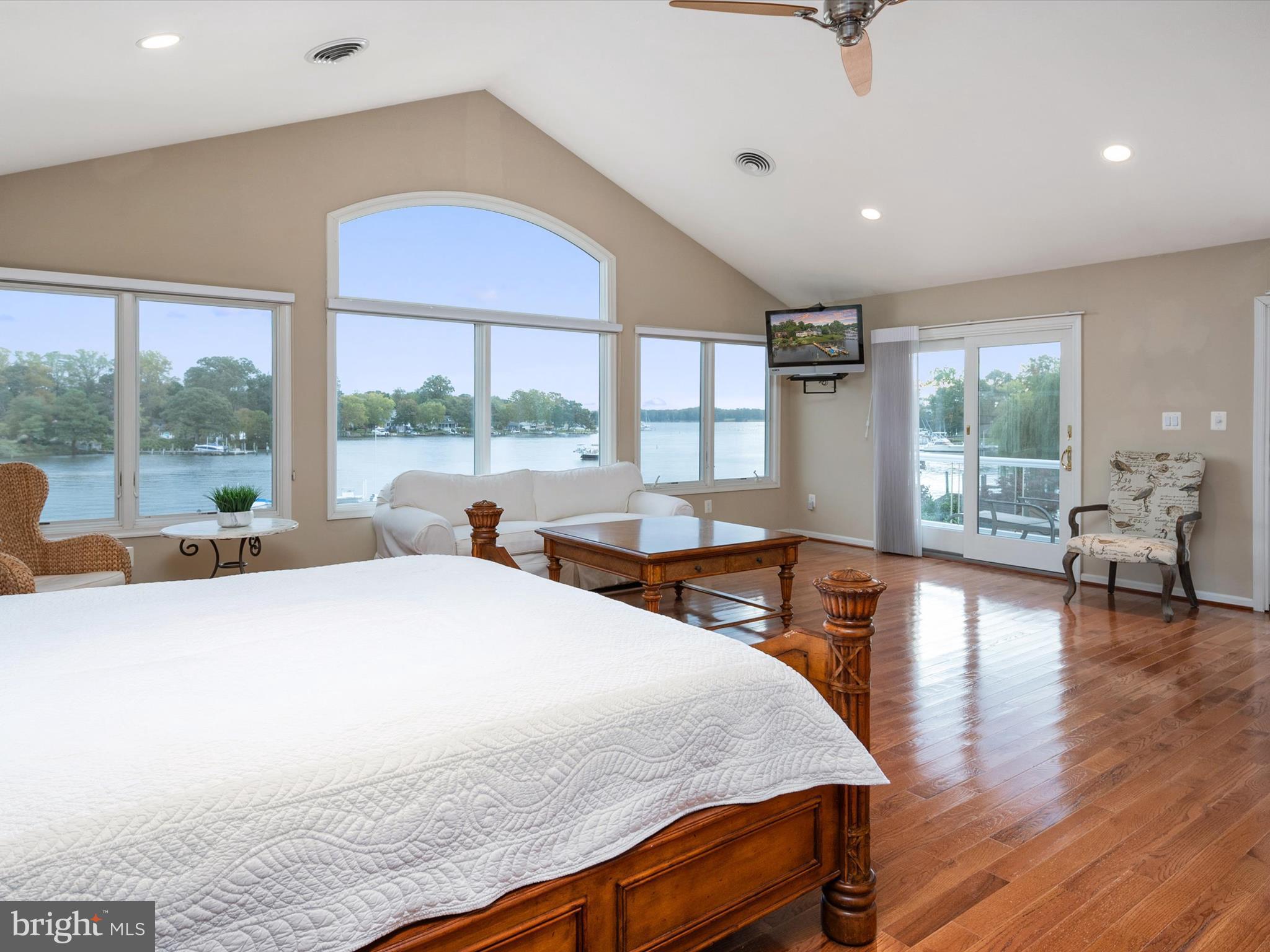 NORTH SHORE - Residential