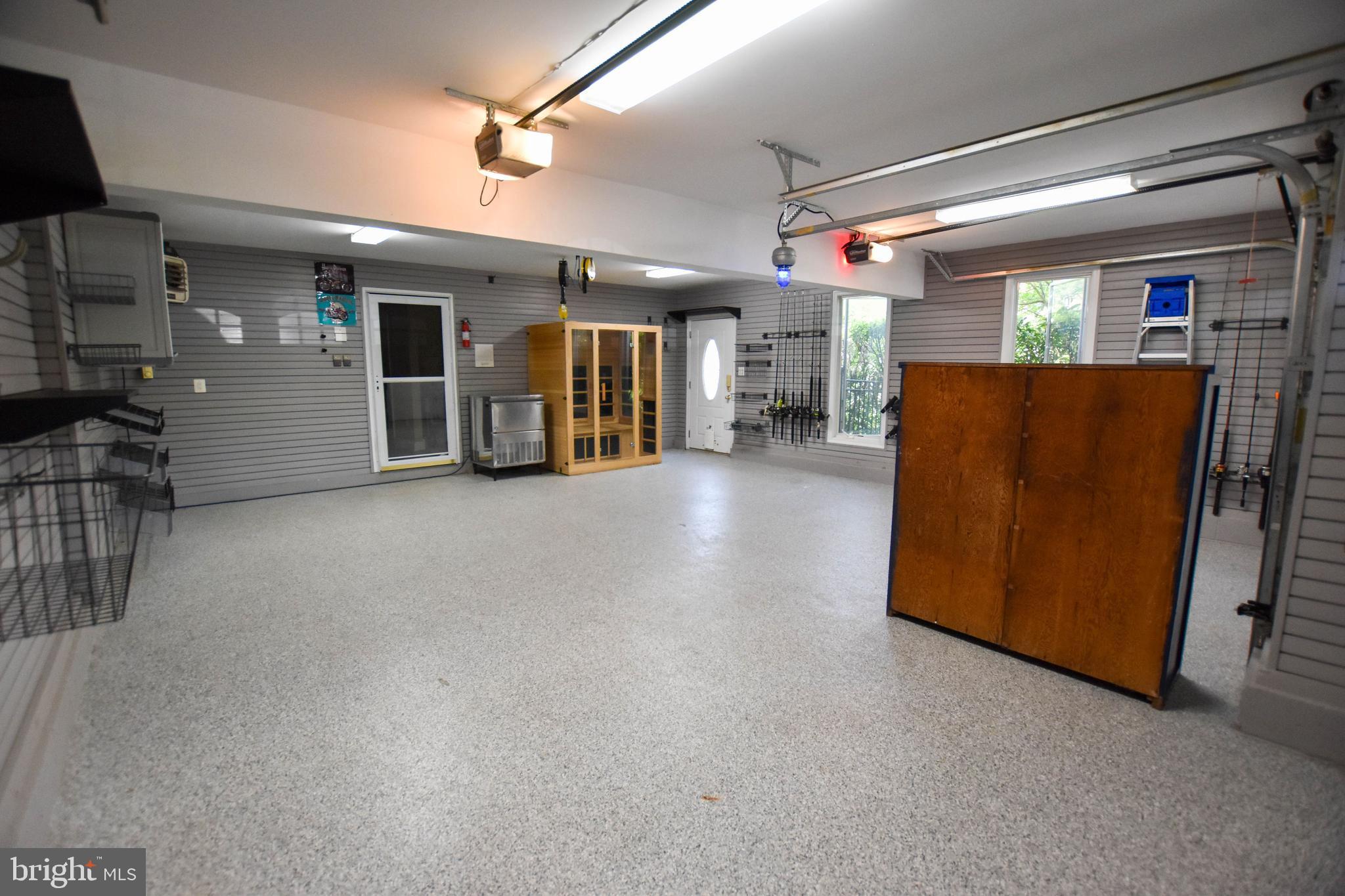 NORTH SHORE - Residential