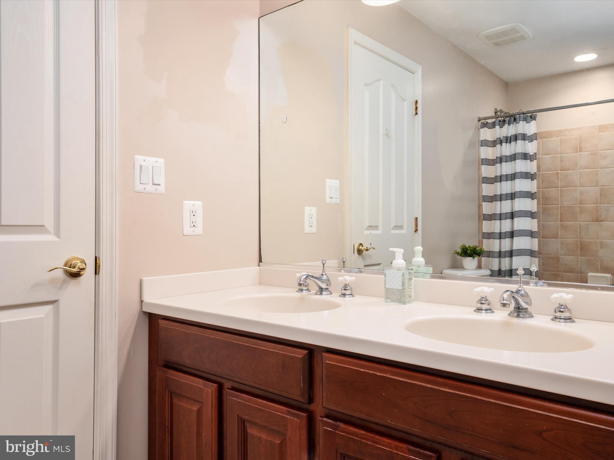 NORTH SHORE - Residential