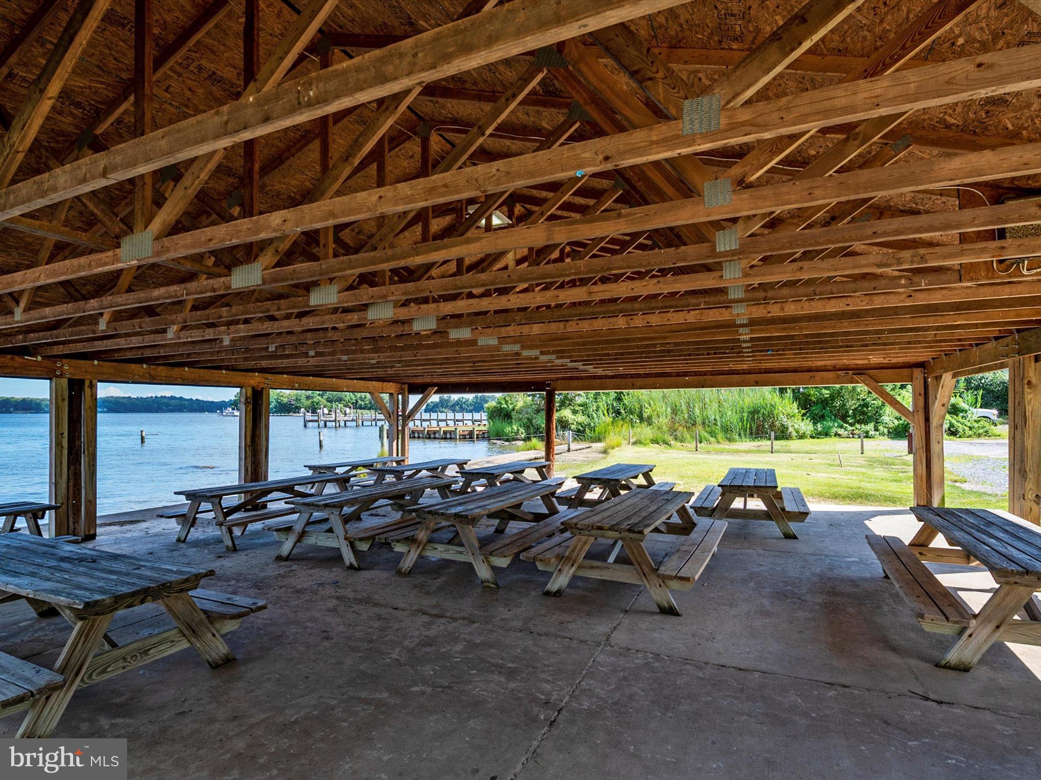 NORTH SHORE - Residential