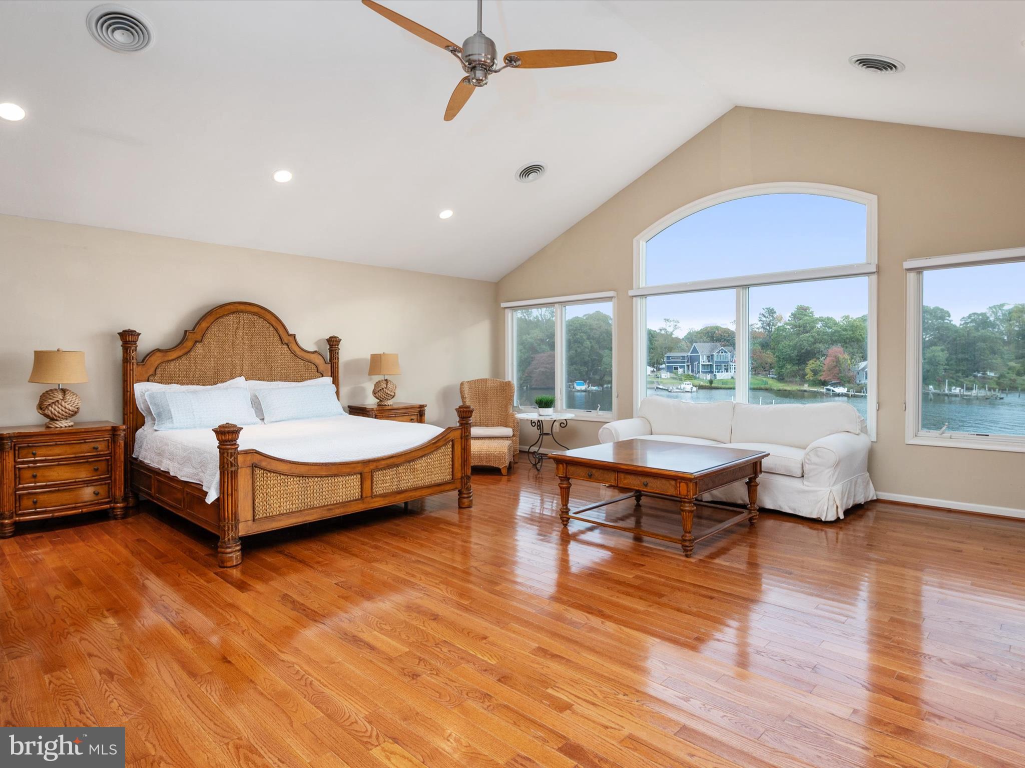 NORTH SHORE - Residential