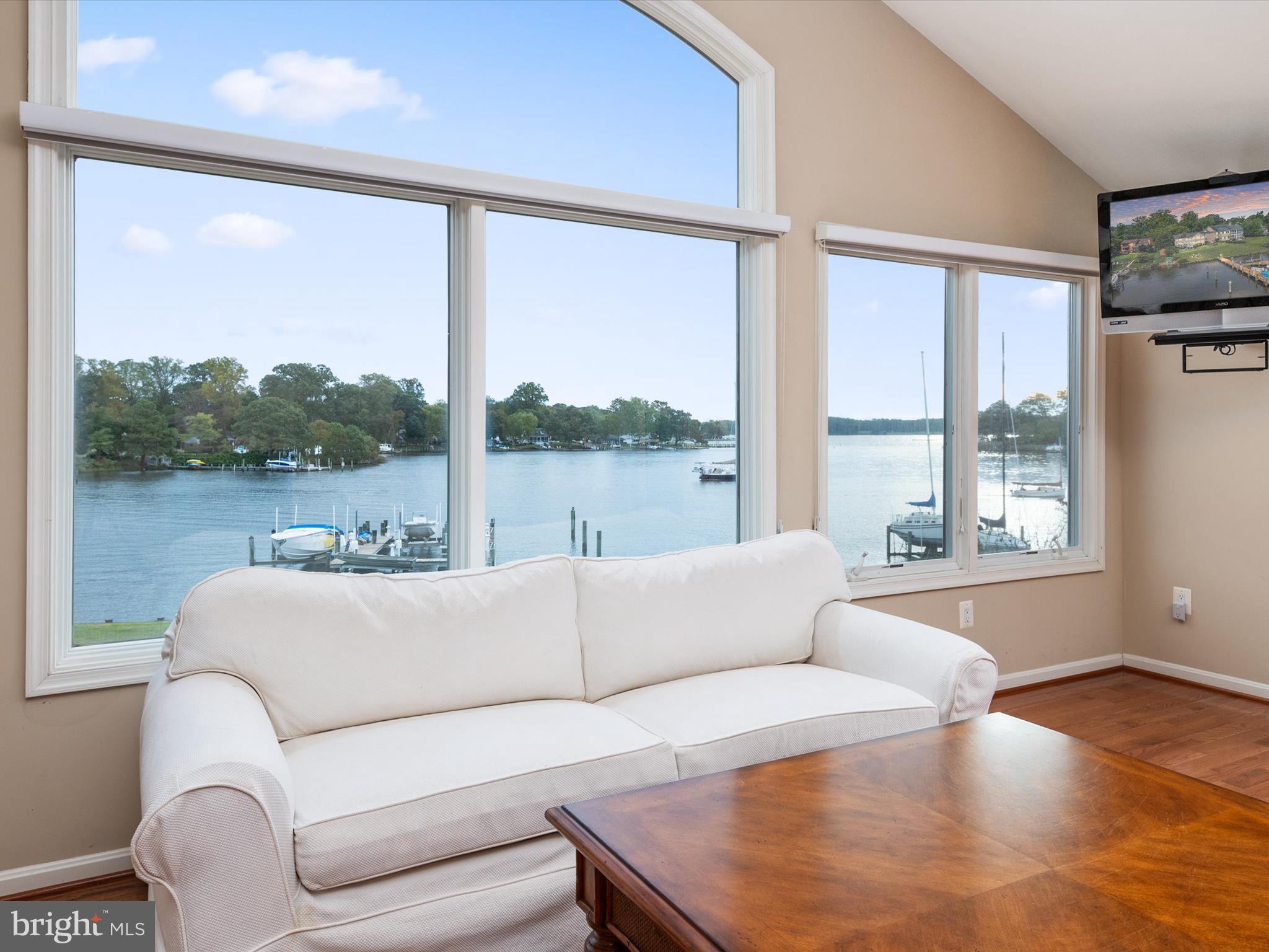 NORTH SHORE - Residential