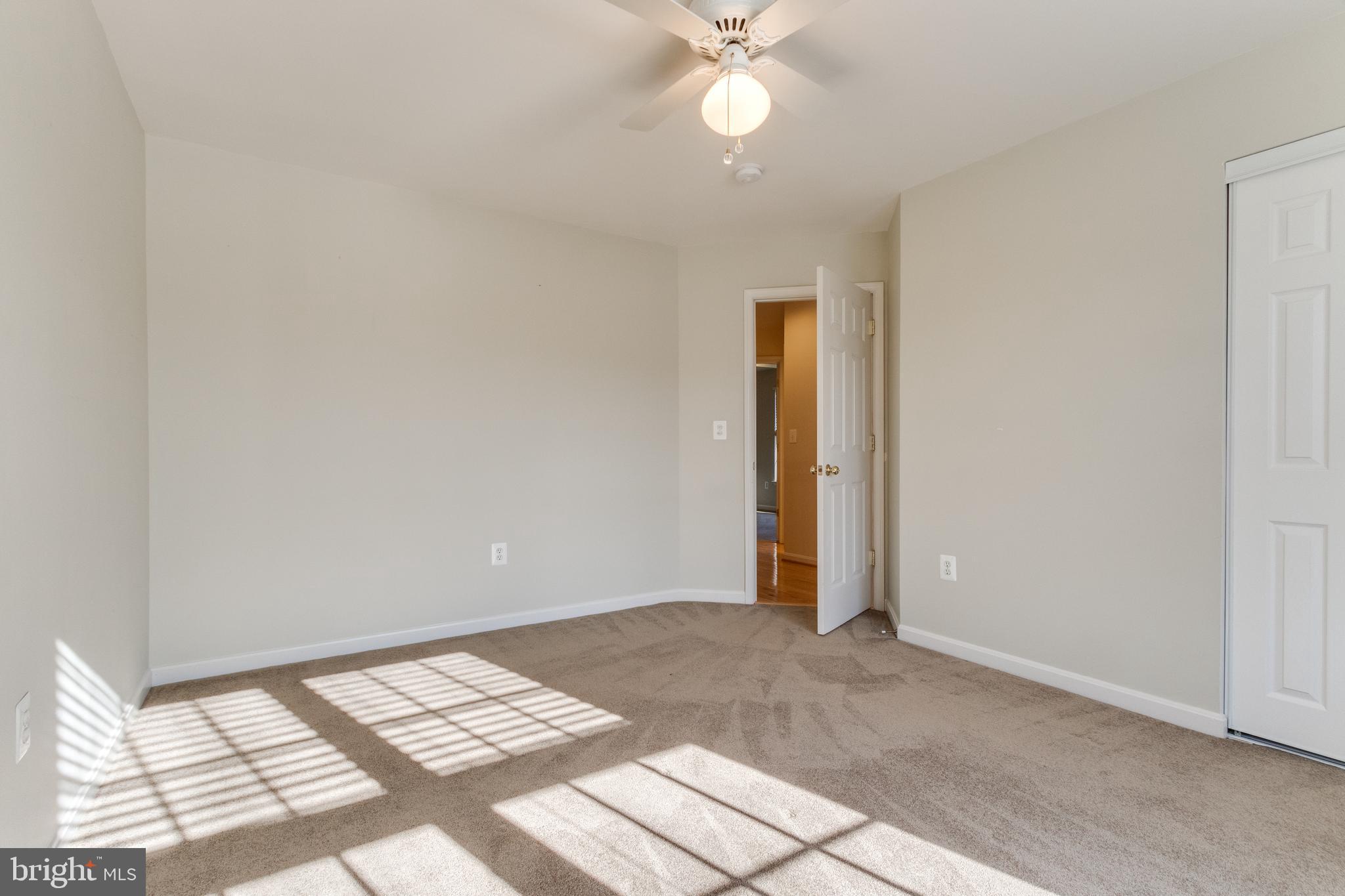 RIDGEFIELD VILLAGE - Residential