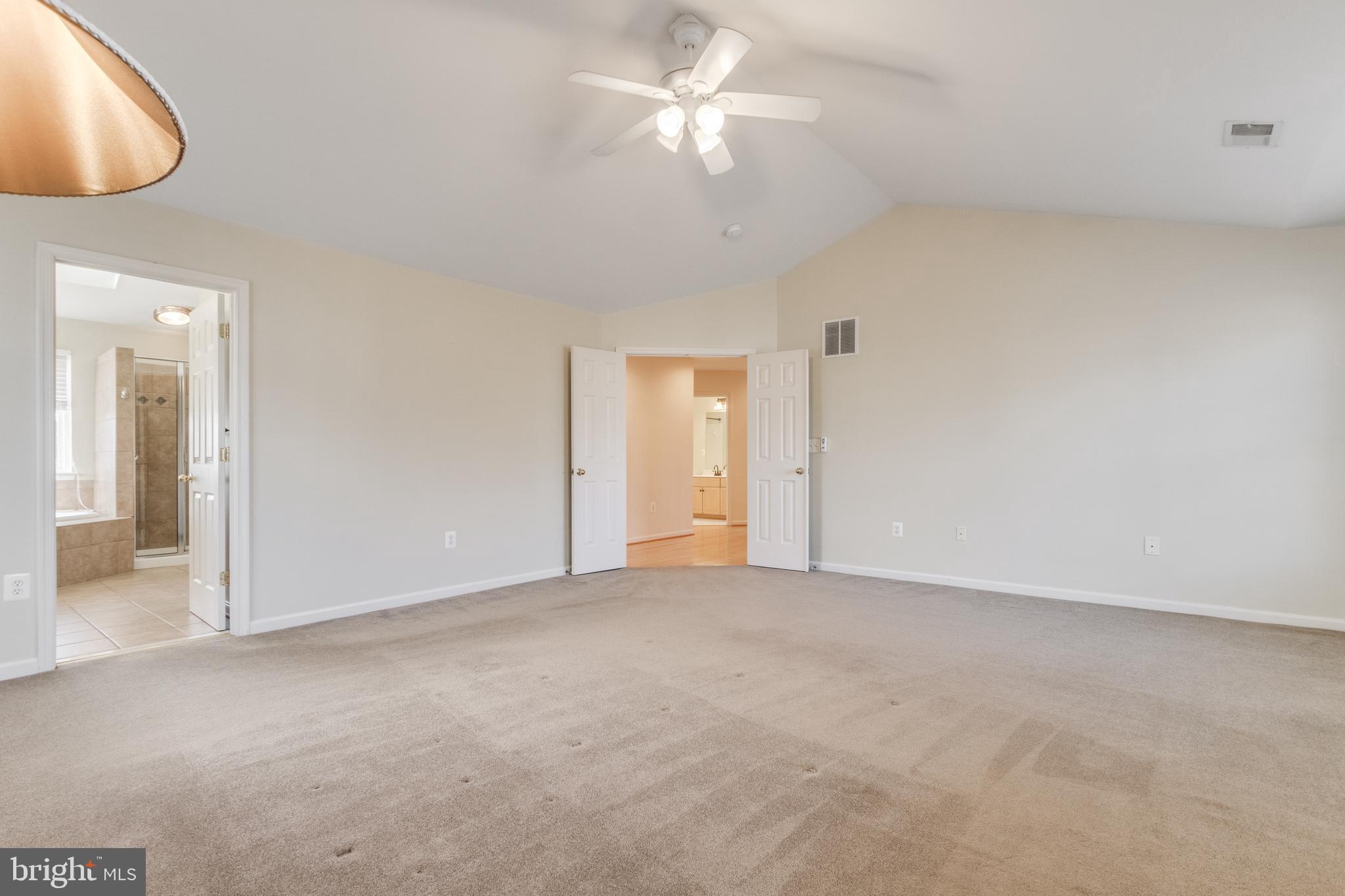 RIDGEFIELD VILLAGE - Residential