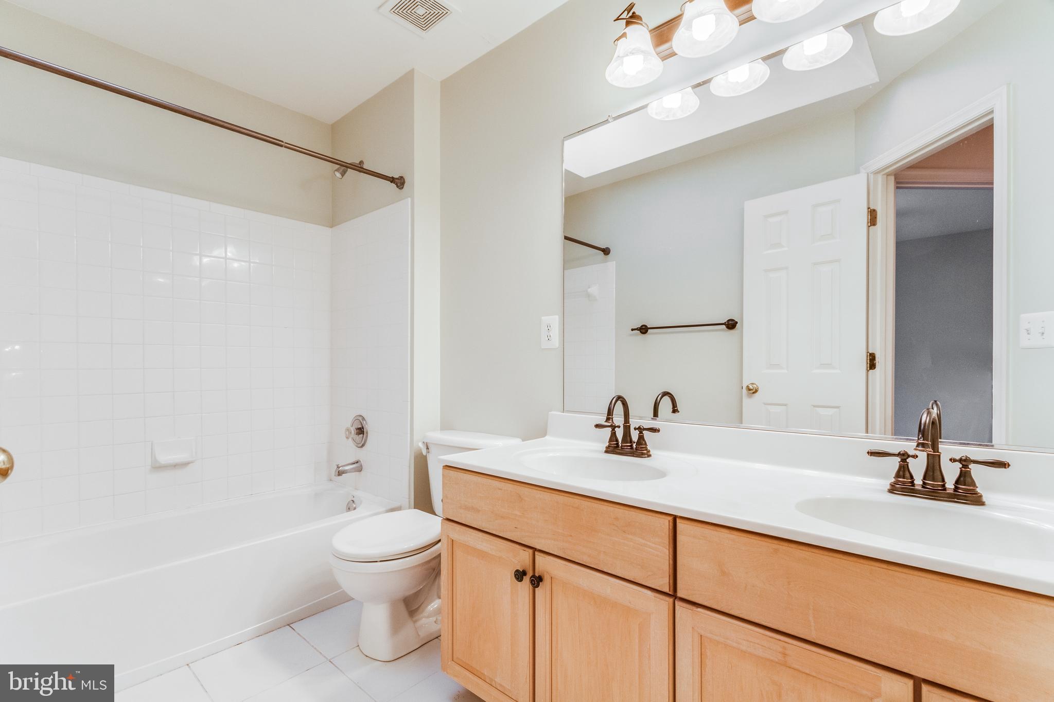 RIDGEFIELD VILLAGE - Residential