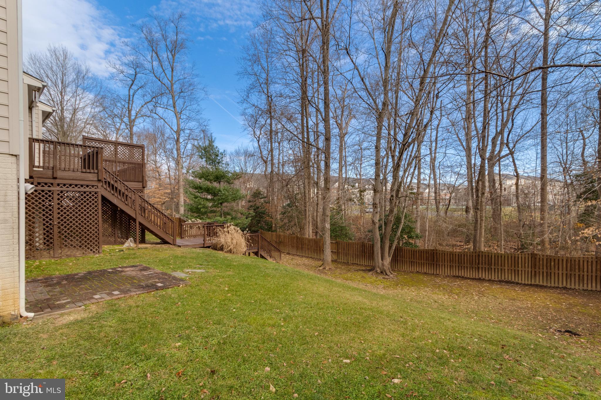 RIDGEFIELD VILLAGE - Residential