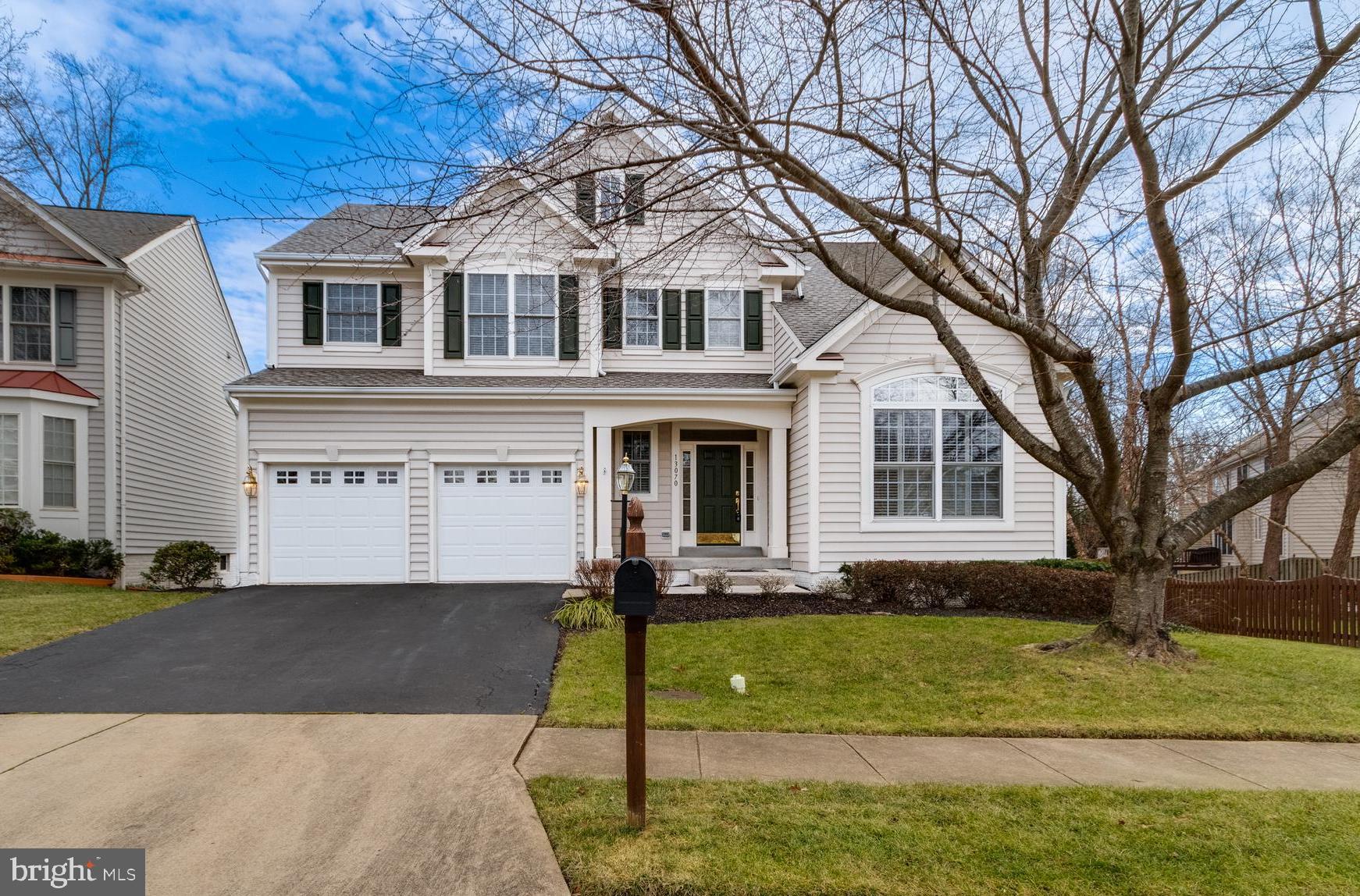 RIDGEFIELD VILLAGE - Residential