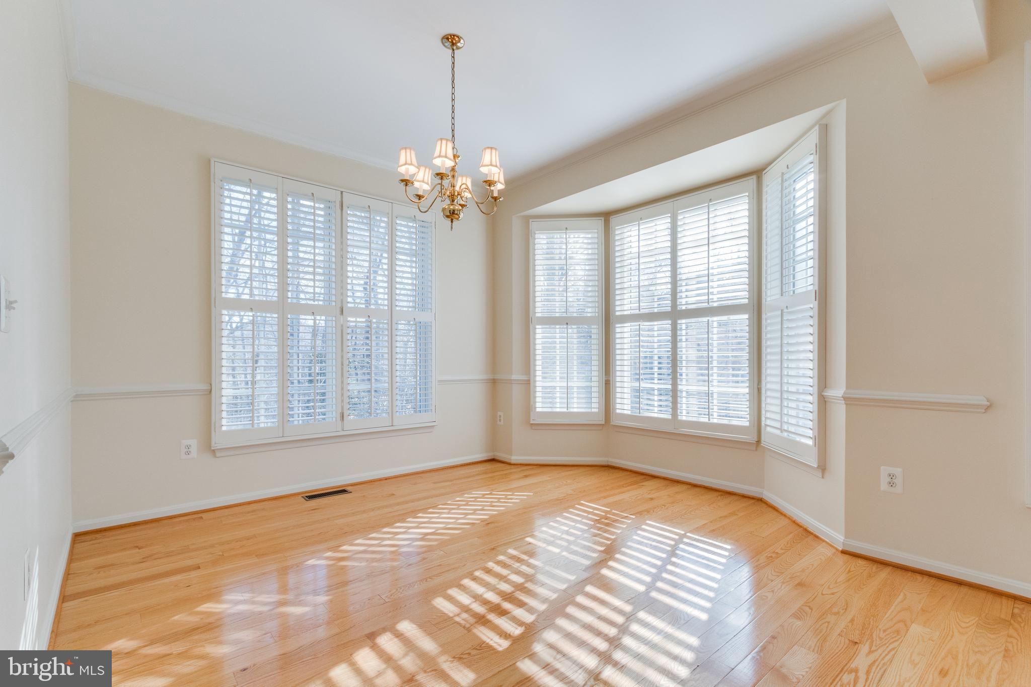 RIDGEFIELD VILLAGE - Residential