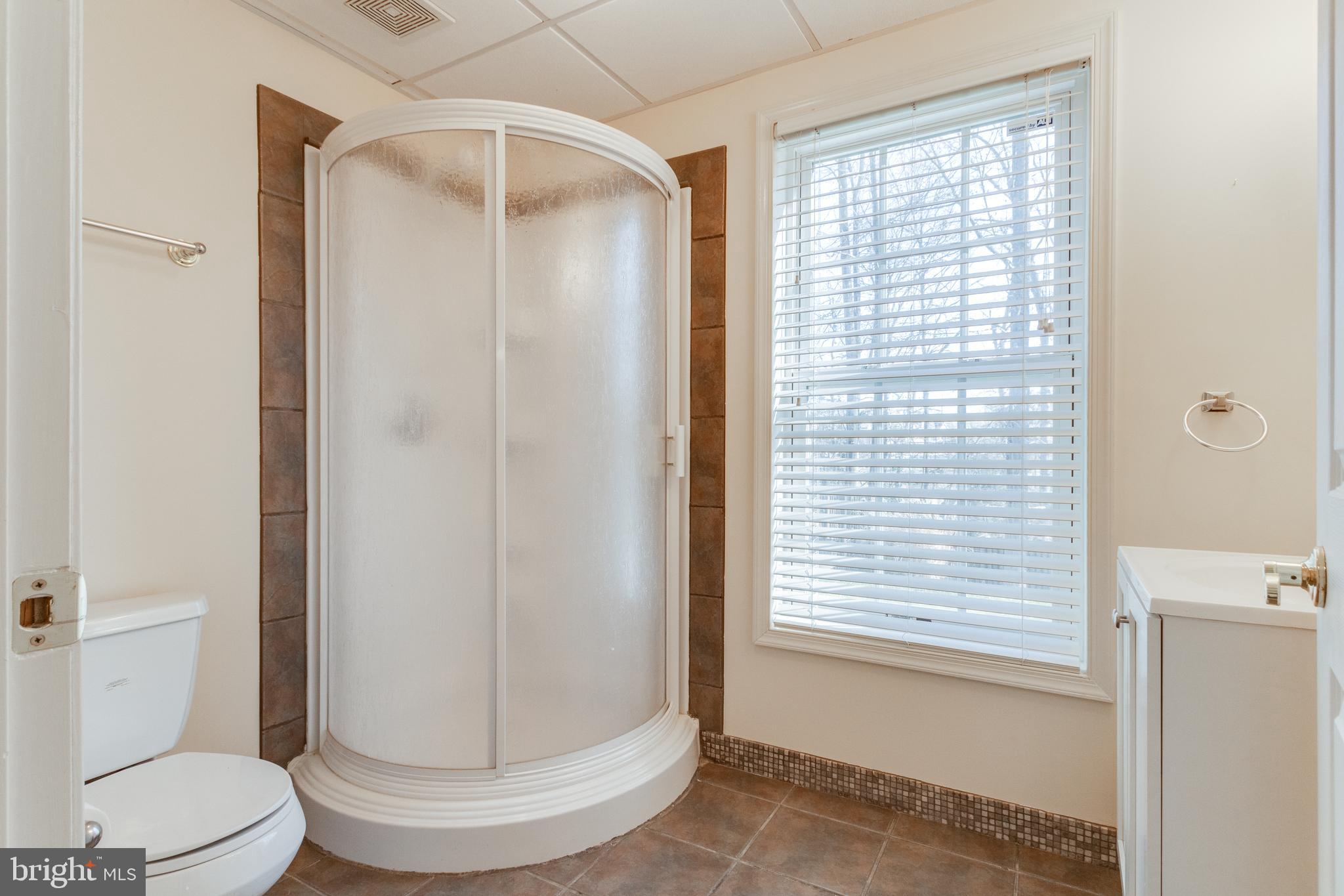 RIDGEFIELD VILLAGE - Residential