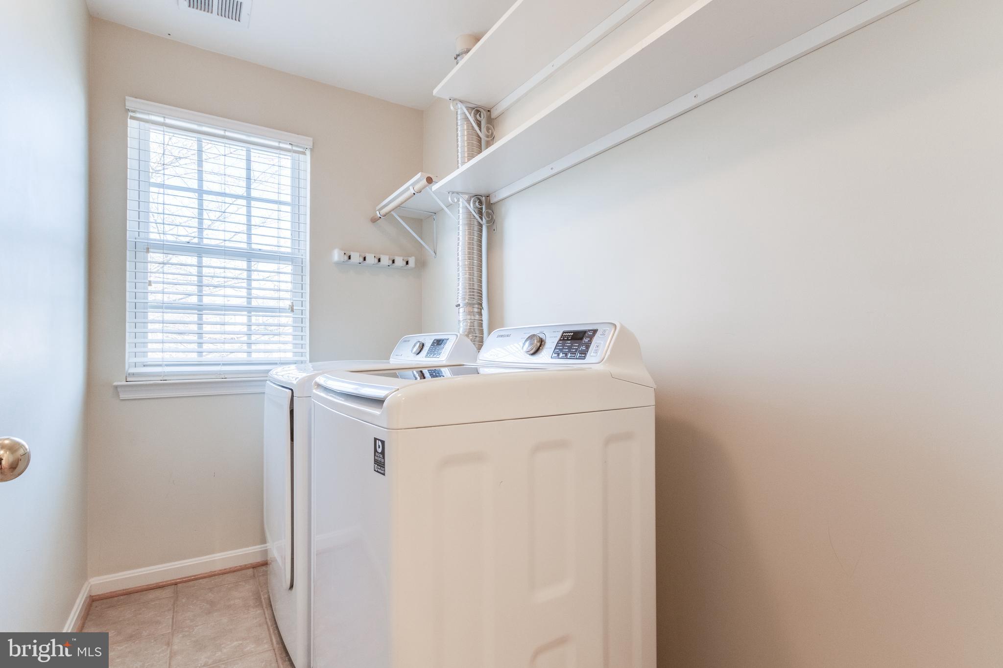 RIDGEFIELD VILLAGE - Residential