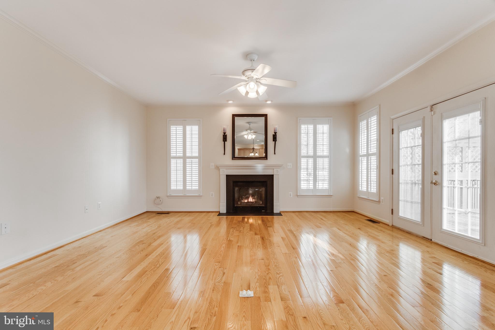 RIDGEFIELD VILLAGE - Residential