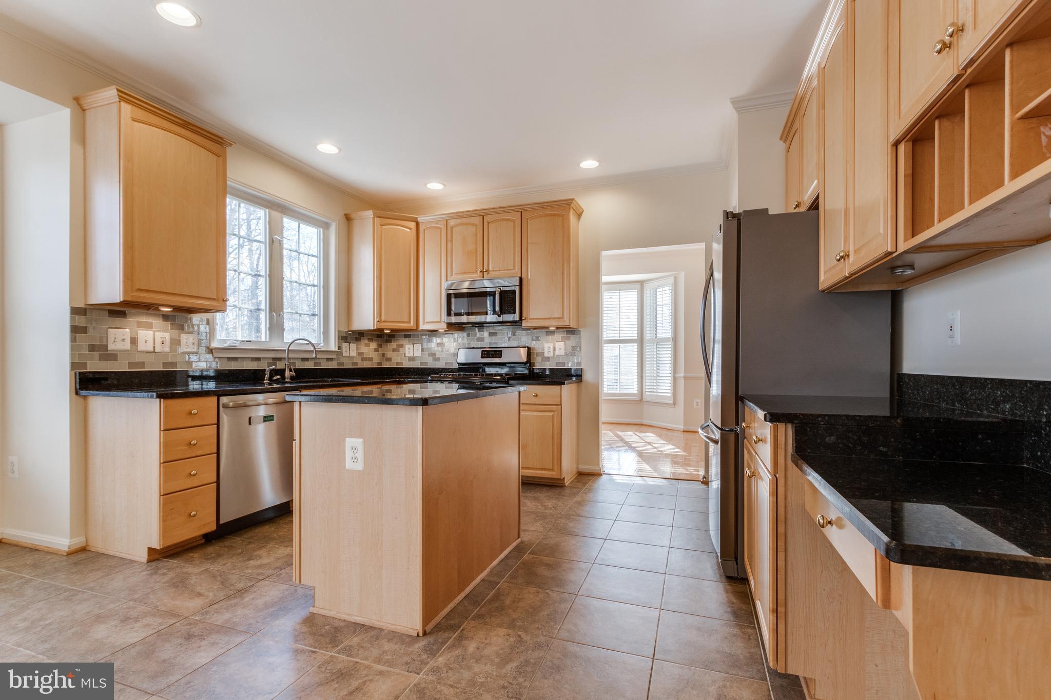 RIDGEFIELD VILLAGE - Residential