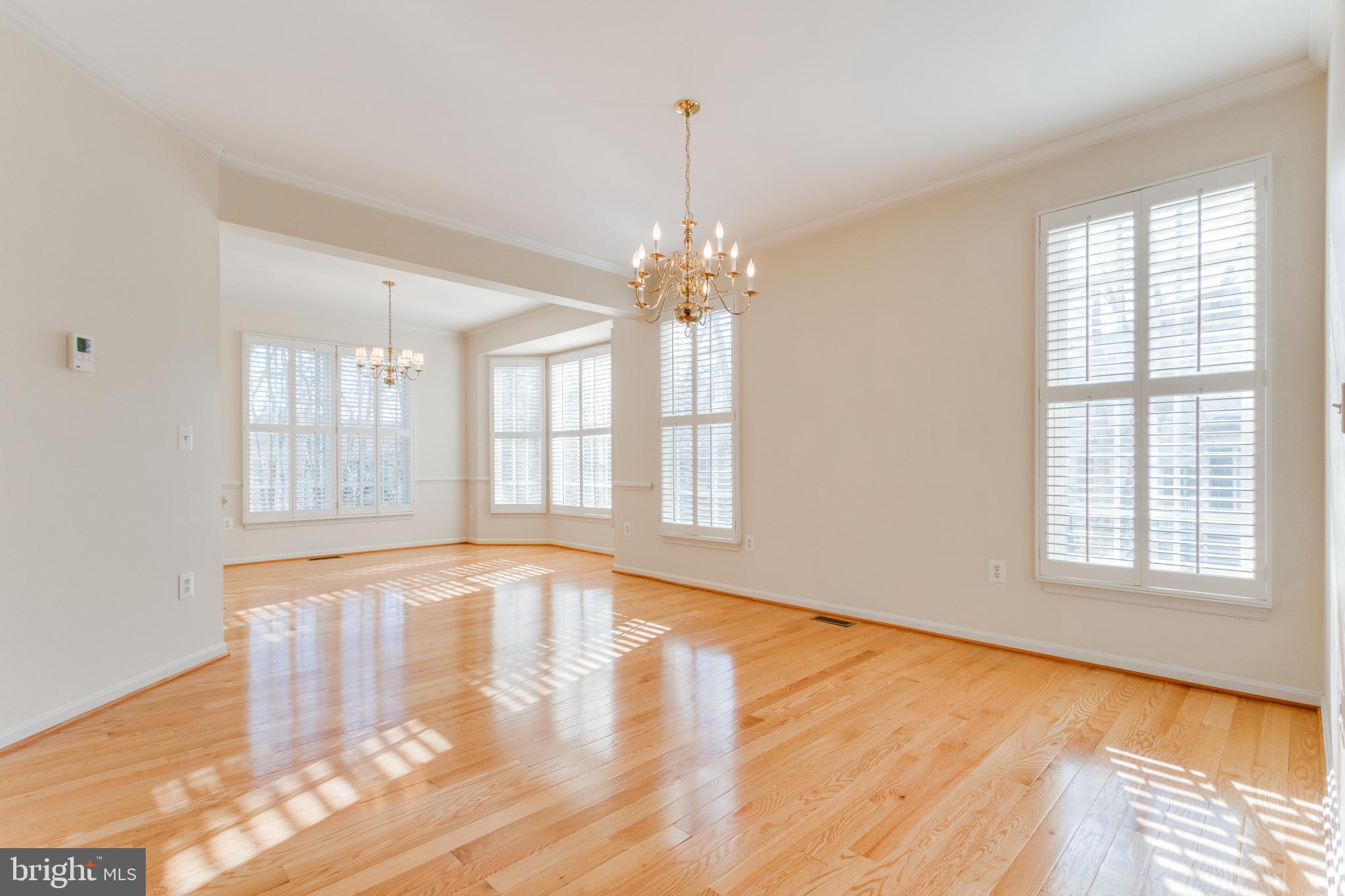 RIDGEFIELD VILLAGE - Residential