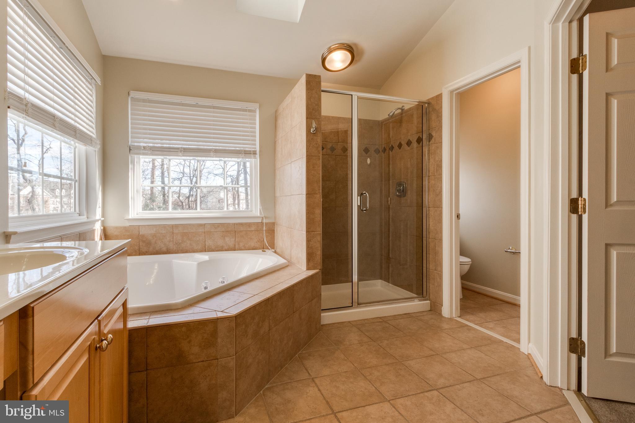 RIDGEFIELD VILLAGE - Residential