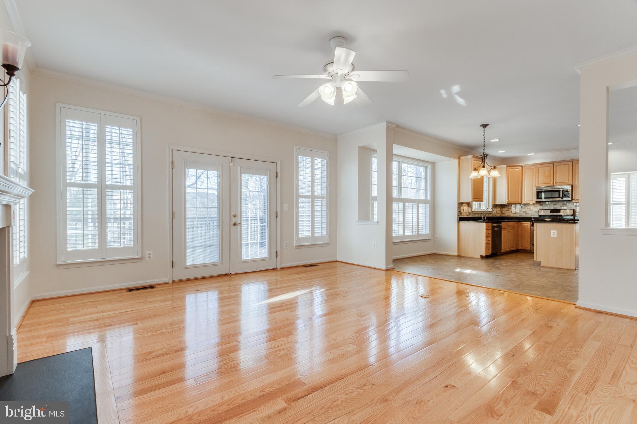 RIDGEFIELD VILLAGE - Residential