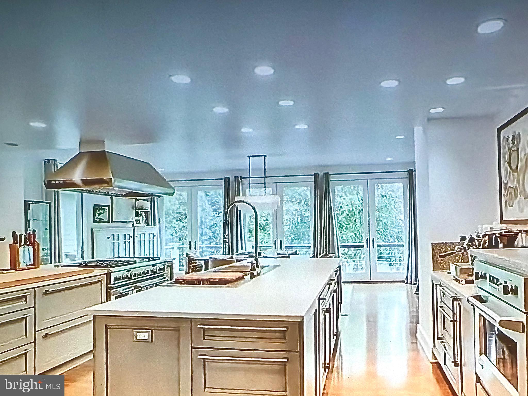 313 INGLESIDE DRIVE