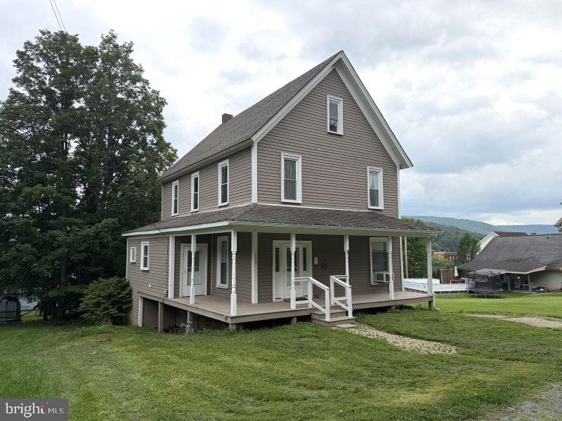 109 E KING STREET