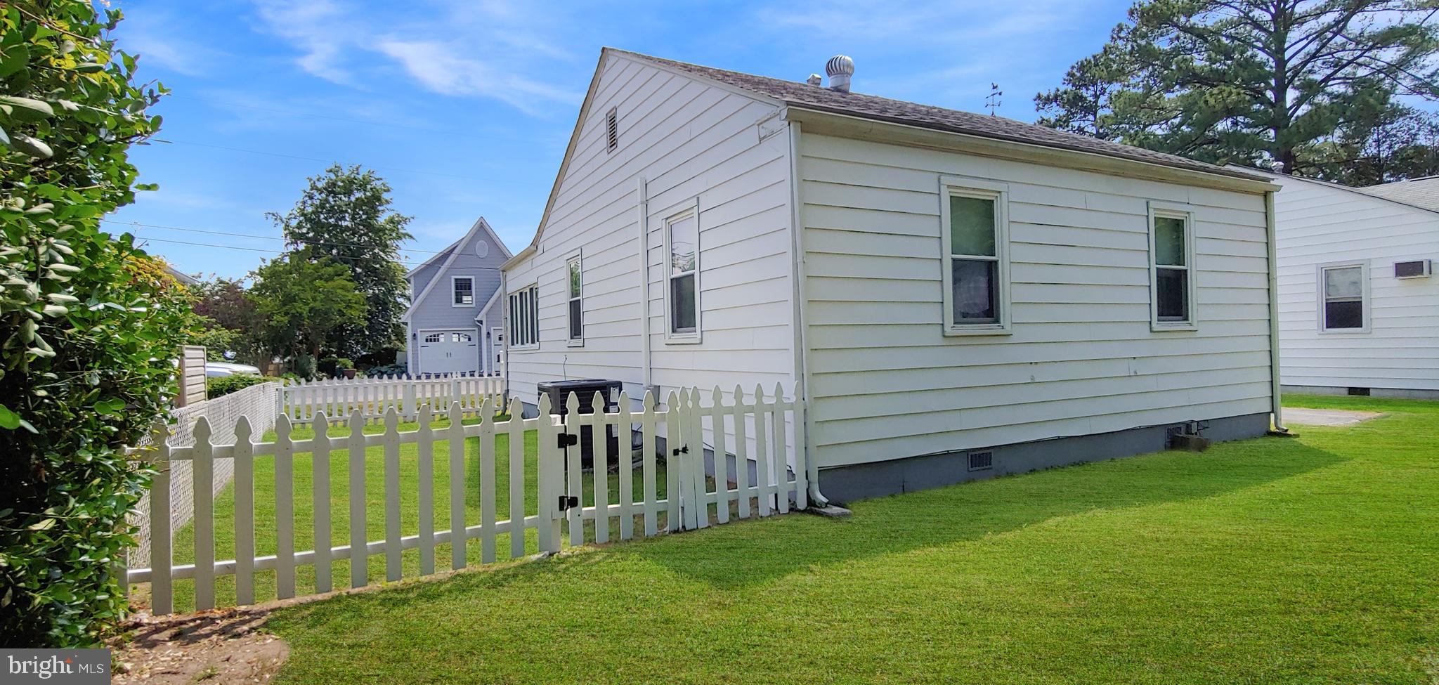 PINEY POINT HOMES - Residential